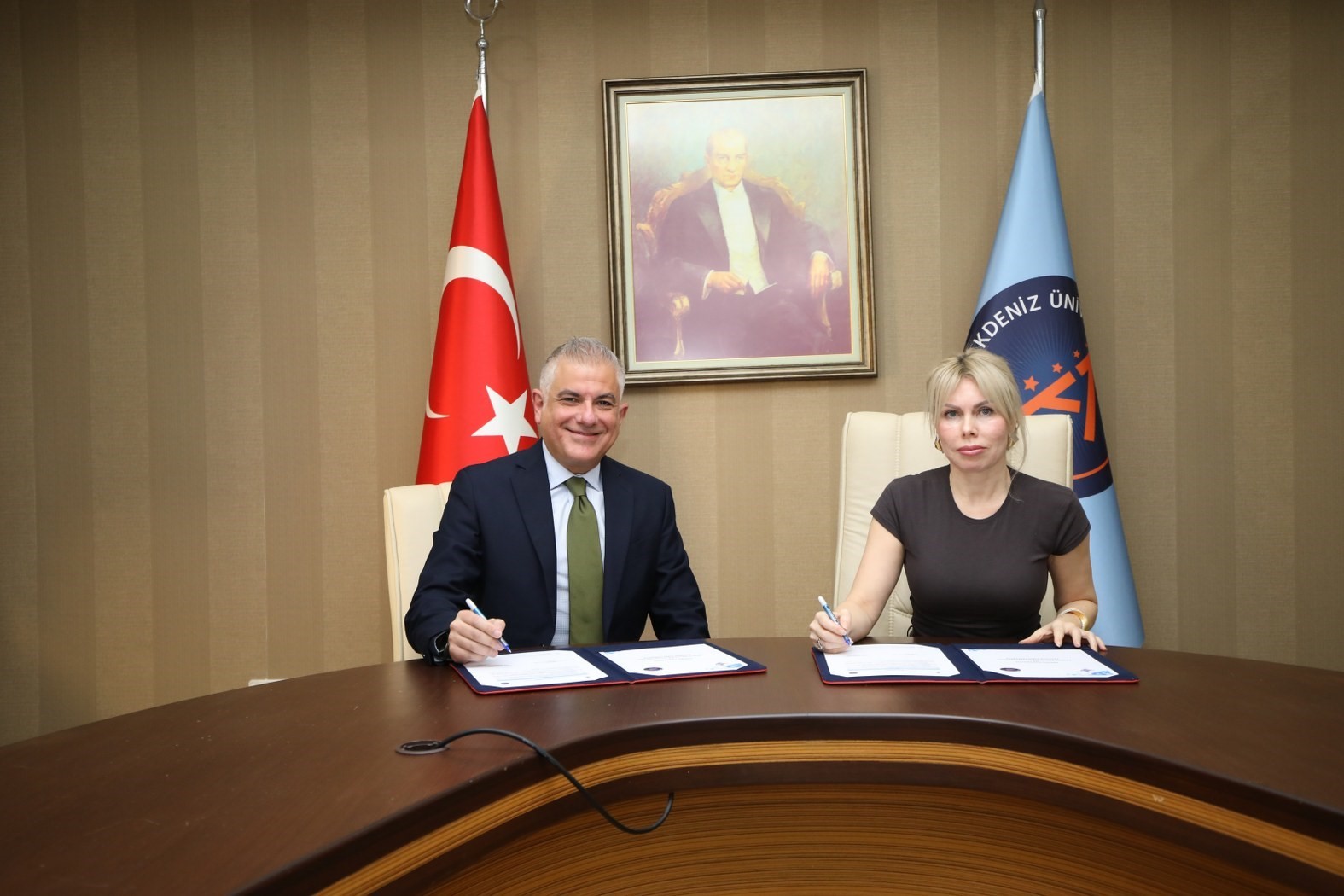 Akdeniz &Uuml;niversitesi Hastanesi&rsquo;ne anjiyografi cihazı bağışı
