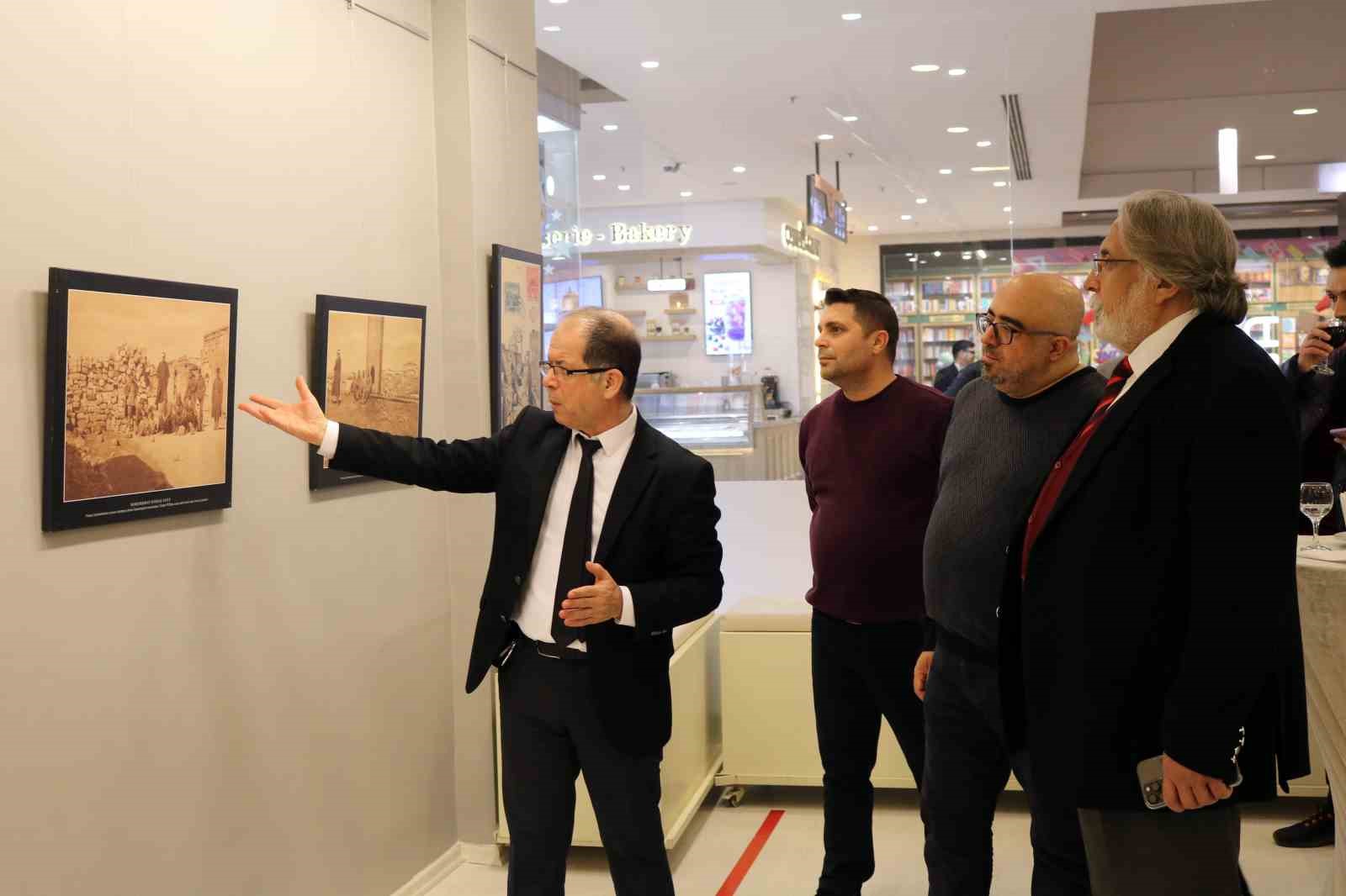 SANKO Sanat Galerisi&rsquo;nde "Savunma D&ouml;nemi Antep Kartpostalları" sergisi a&ccedil;ıldı
