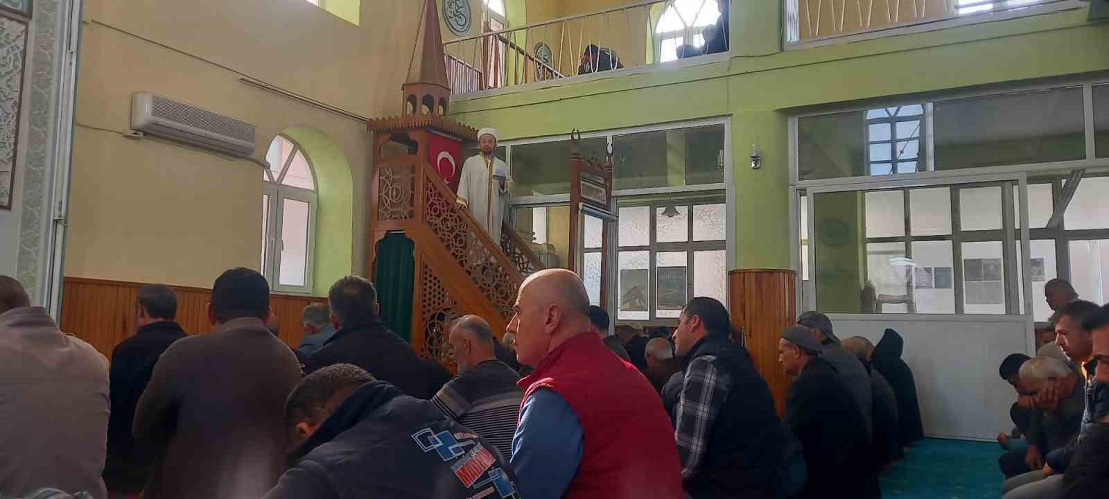 Cuma hutbesinde ’yeni yıl ve kimlik’ vurgusu yapıldı