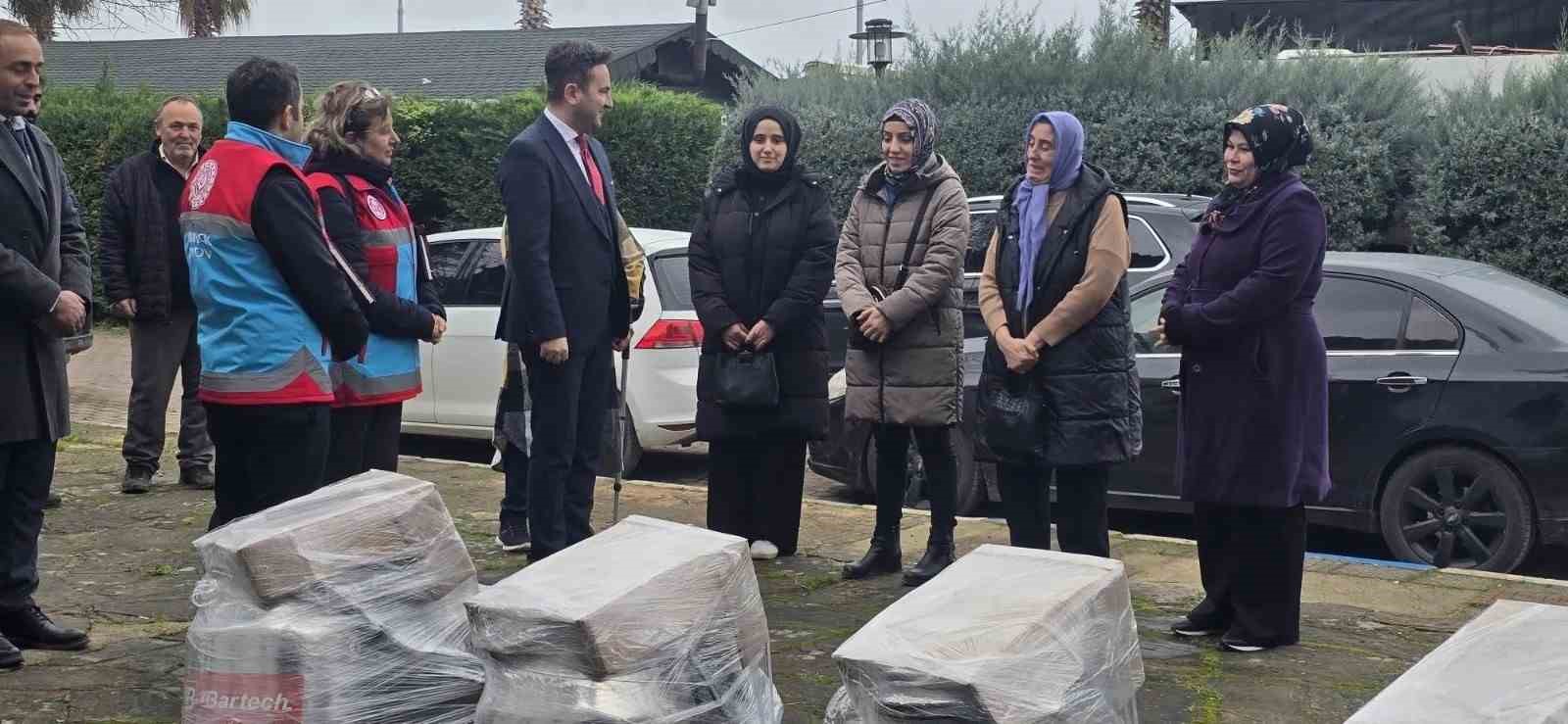 Ayancık&rsquo;ta kadın &uuml;reticilere makine desteği
