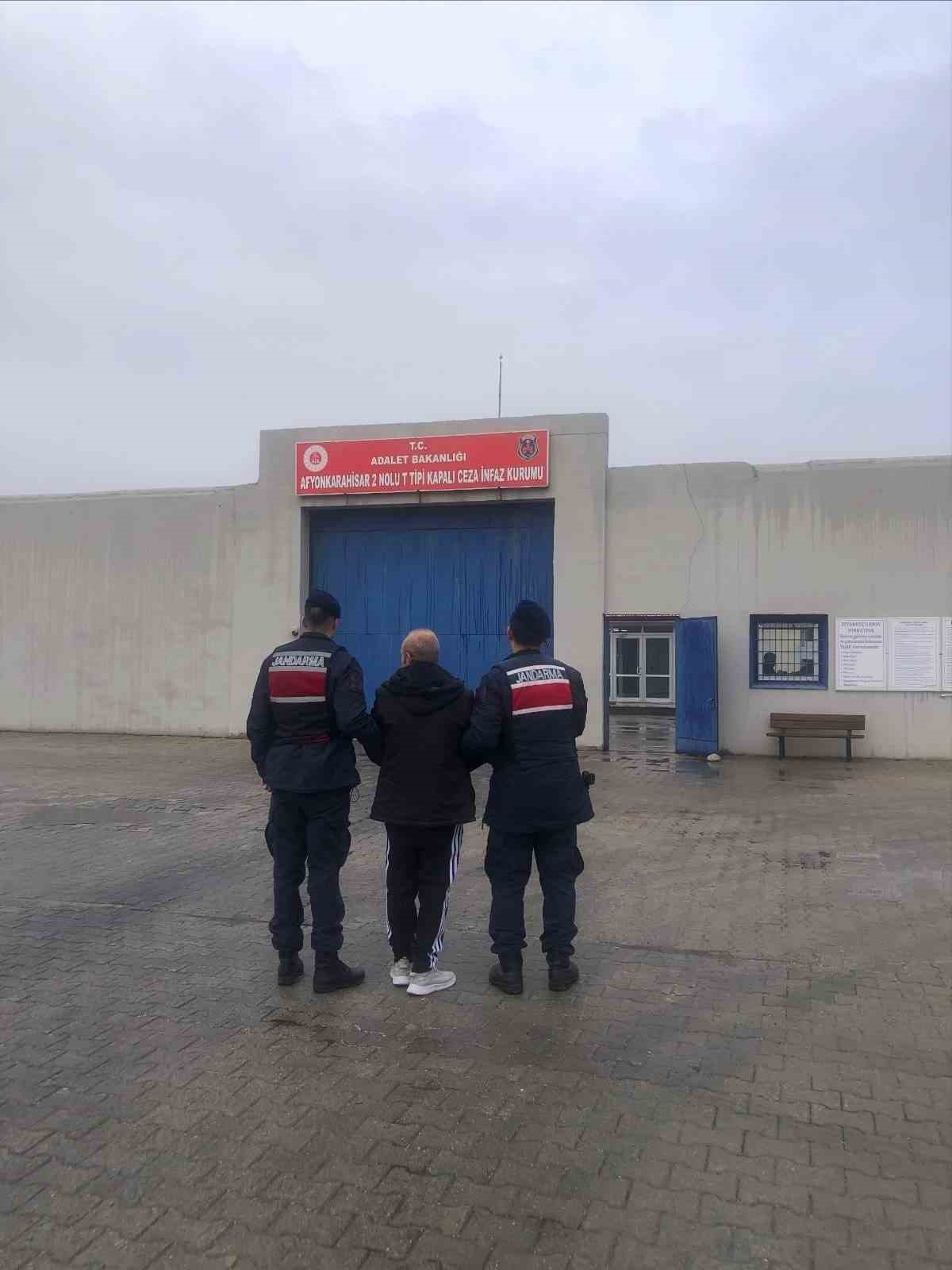 Hapis cezasıyla aranan şahsı jandarma yakaladı