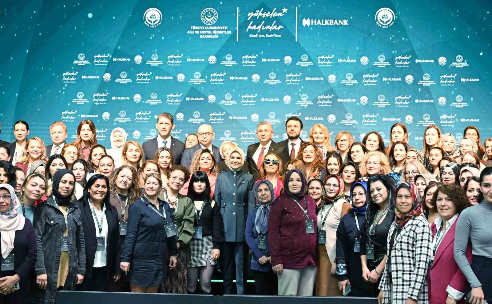 Bakan G&ouml;ktaş: "Kadınlarımız kalkınmanın asli fakt&ouml;r&uuml;d&uuml;r"
