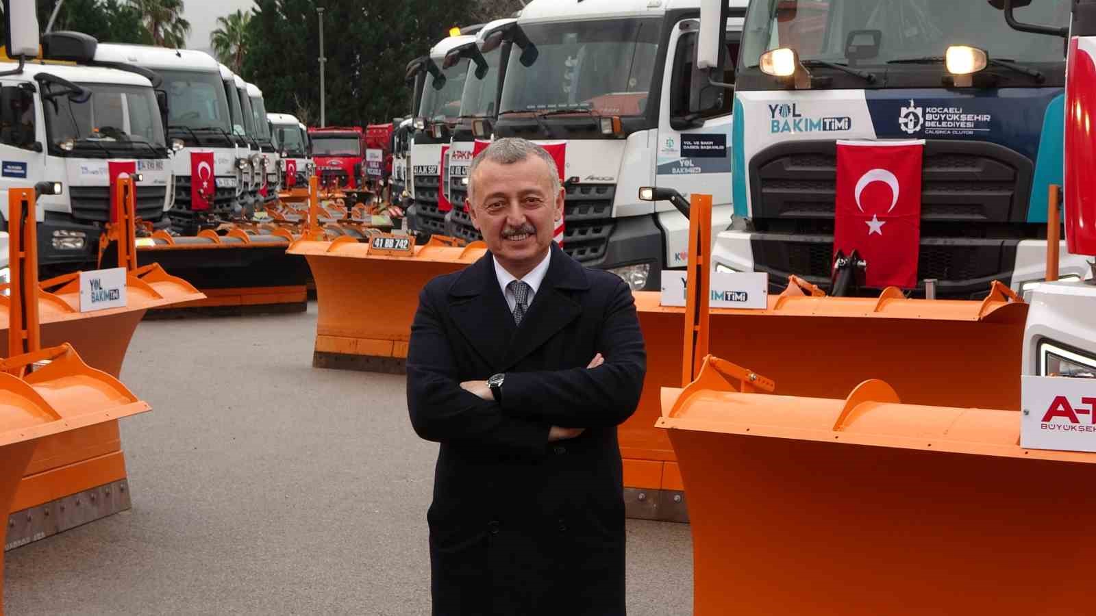 Kocaeli&rsquo;de 265 milyon liralık 42 yeni iş makinesi hizmete girdi
