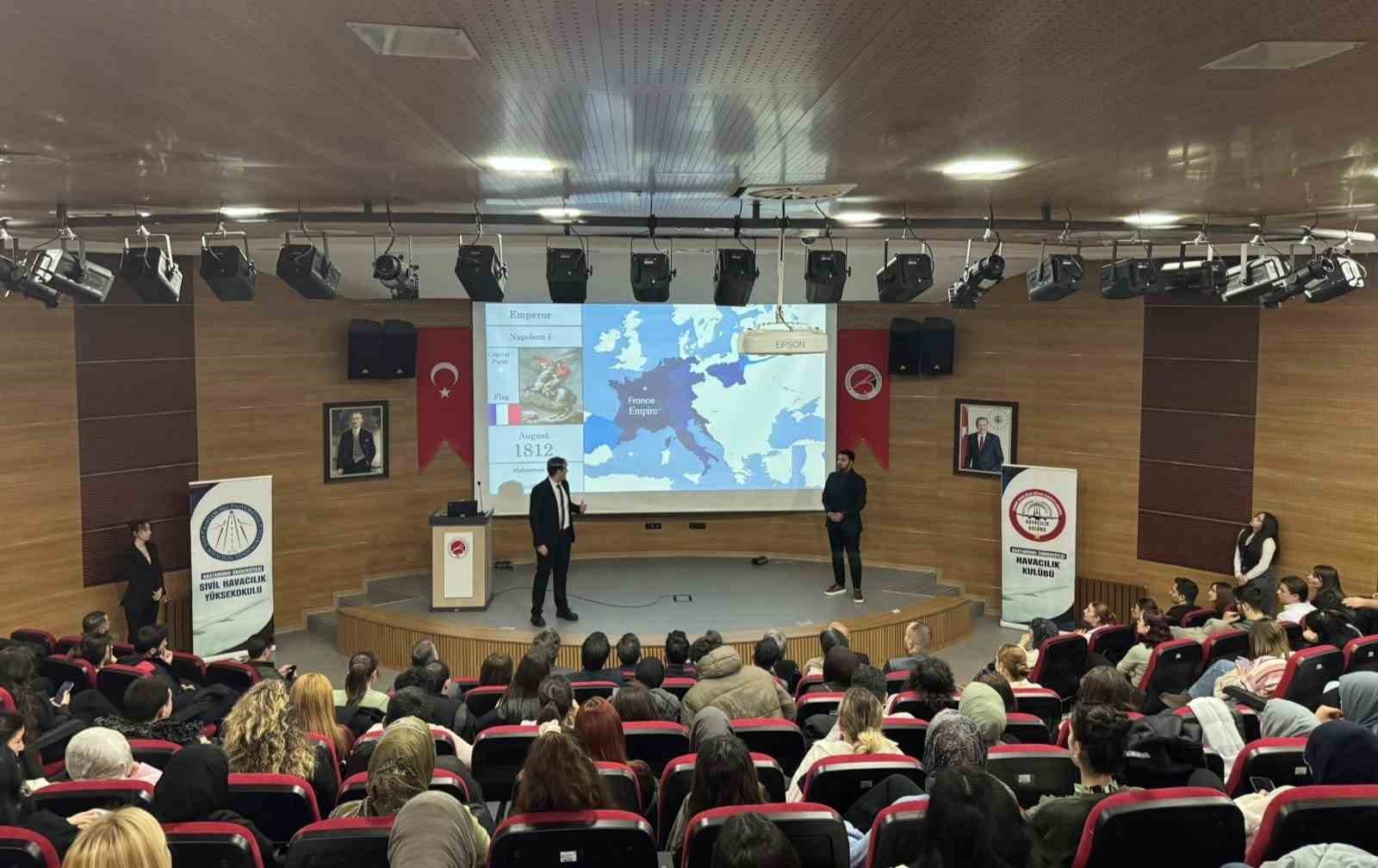 Üniversite öğrencileri liderlik sunumlarıyla yarıştı