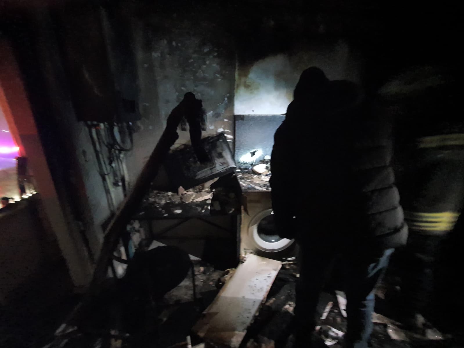 Yozgat&rsquo;ta bir binada patlamanın ardından yangın &ccedil;ıktı: 1 kişi yaralandı, 2 kişi dumandan etkilendi
