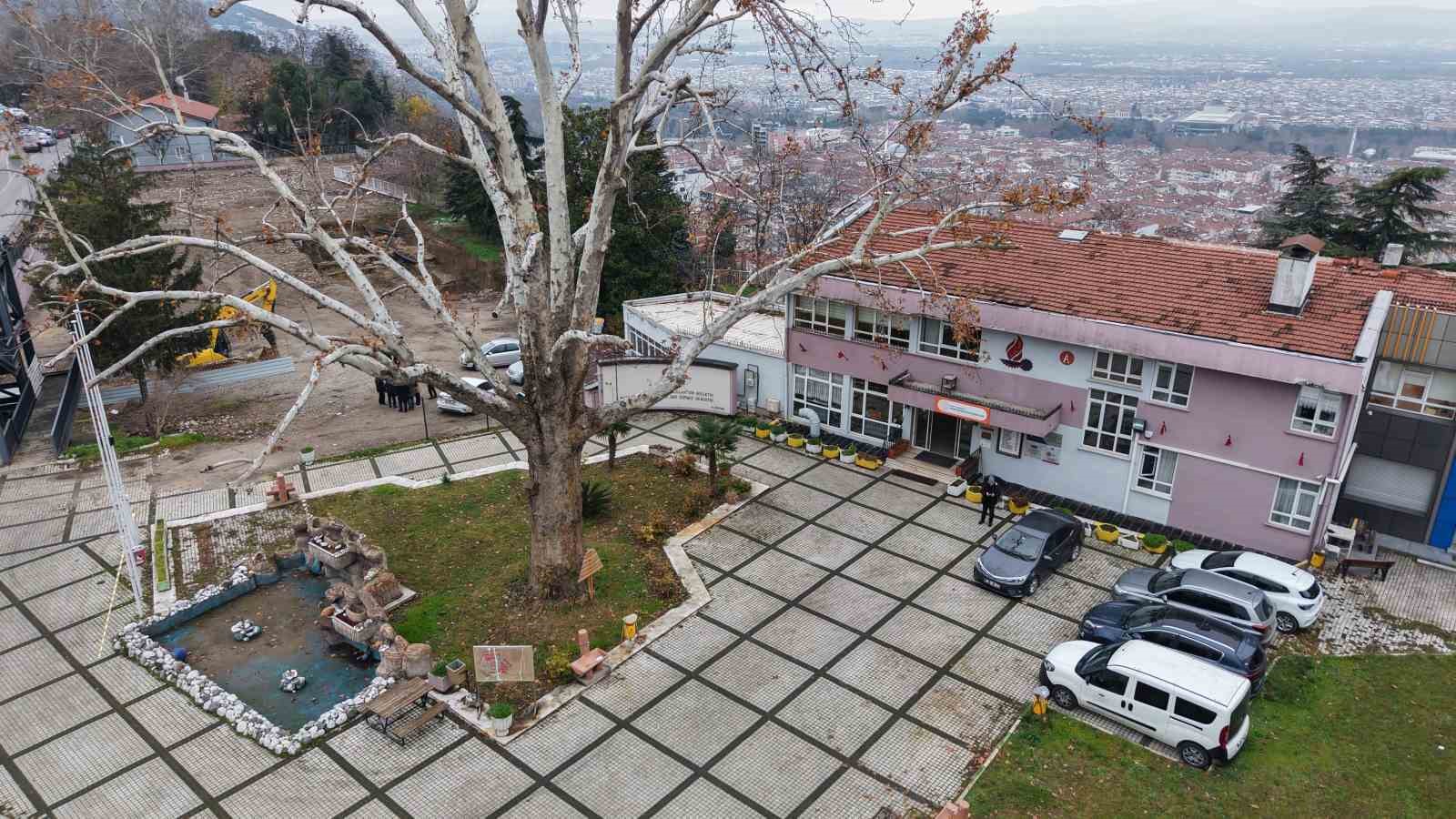 157 yıllık mazisi bulunan T&uuml;rkiye&rsquo;nin ilk meslek lisesi aslına g&ouml;re yeniden inşa edilecek
