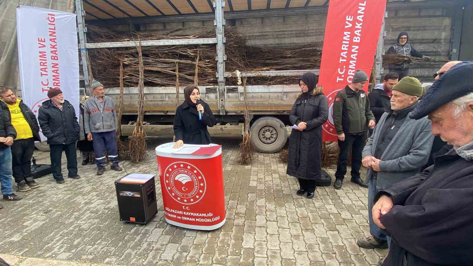 Bilecik&rsquo;te 143 &uuml;reticiye 11 bin fidan hibe edildi
