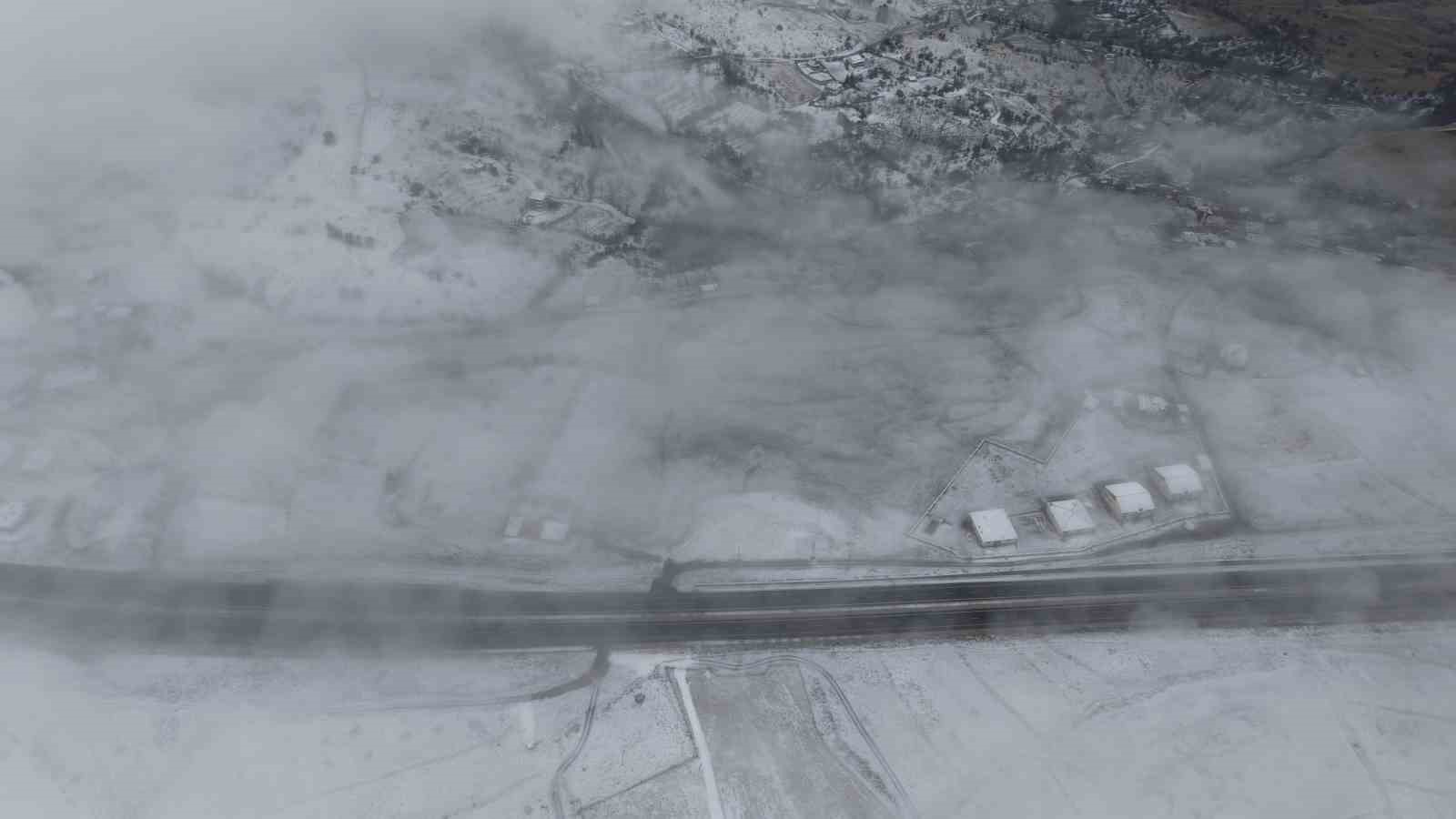 Elazığ&rsquo;da 23 k&ouml;y yolu kapandı
