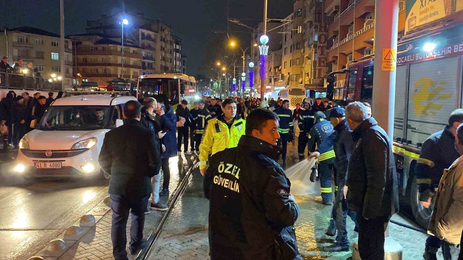 Tramvayın altında kalan yaşlı kadın 2 g&uuml;nl&uuml;k yaşam m&uuml;cadelesini kaybetti
