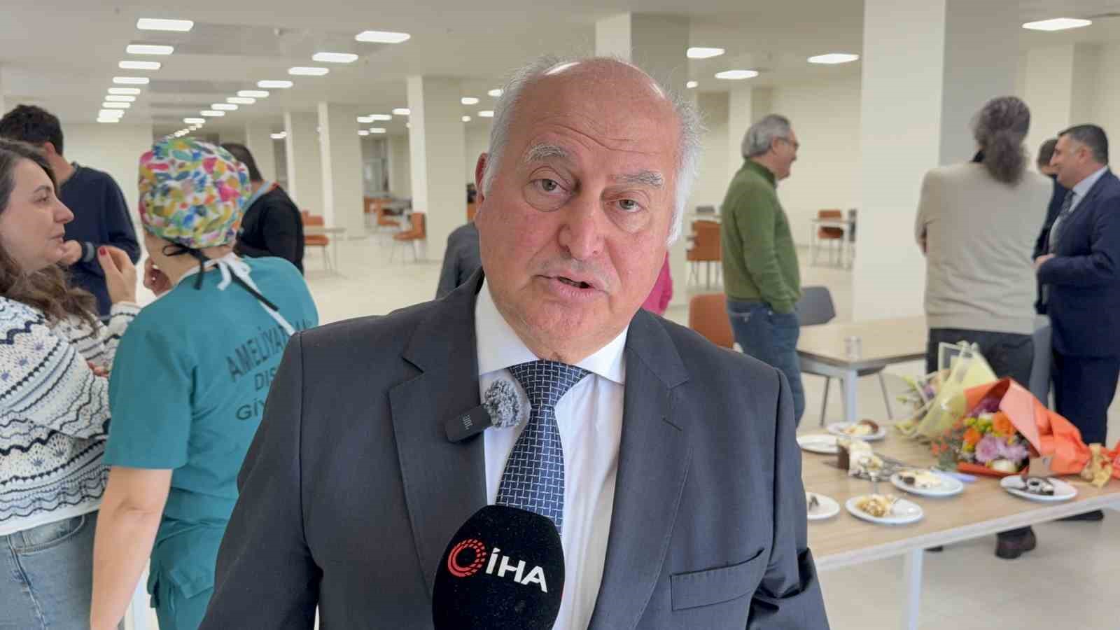 Bodrum Devlet Hastanesi&rsquo;nde 34 yıllık emek duygusal veda ile sona erdi
