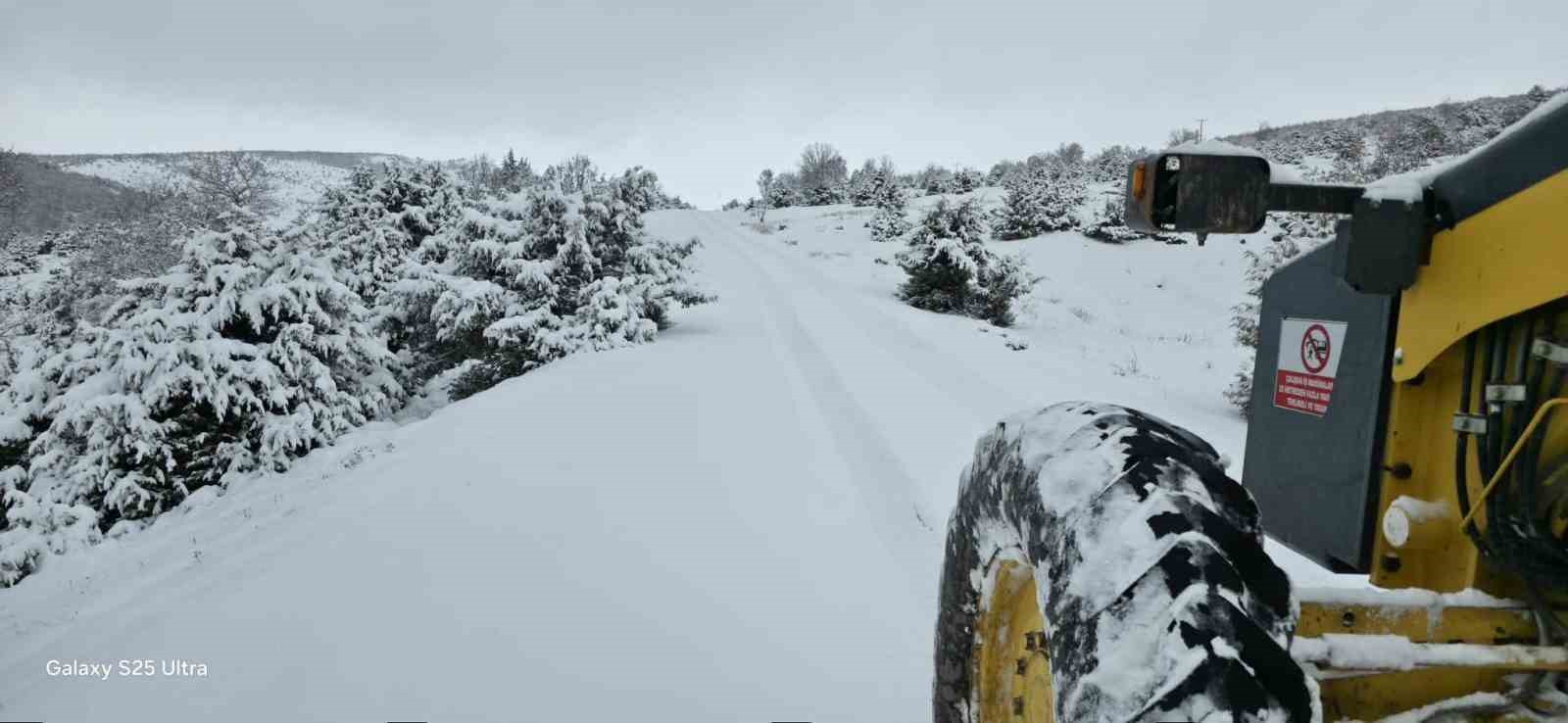 Yozgat’ta kar yağışı sonrası ekipler harekete geçti