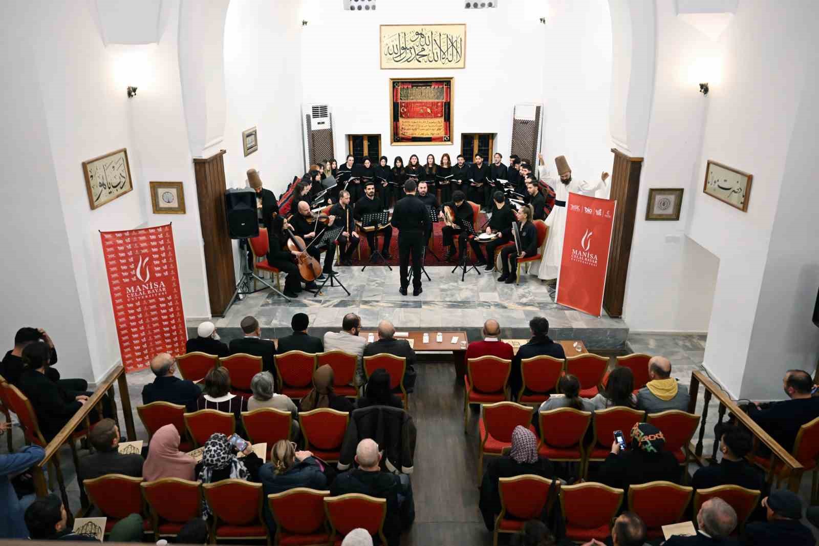 MCB&Uuml; Bilim Kafe&rsquo;de, Tasavvuf Musikisi Eşliğinde Mevl&acirc;na ve Mevlev&icirc;lik konuşuldu
