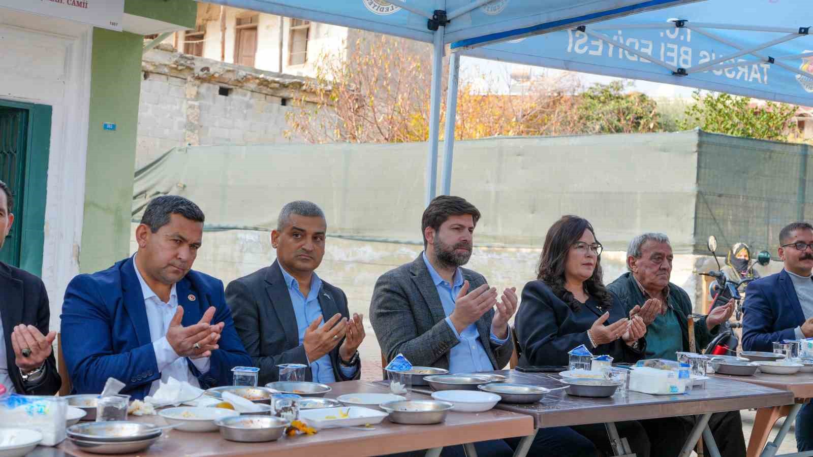 Tarsus&rsquo;ta şehitler dualarla yad edildi
