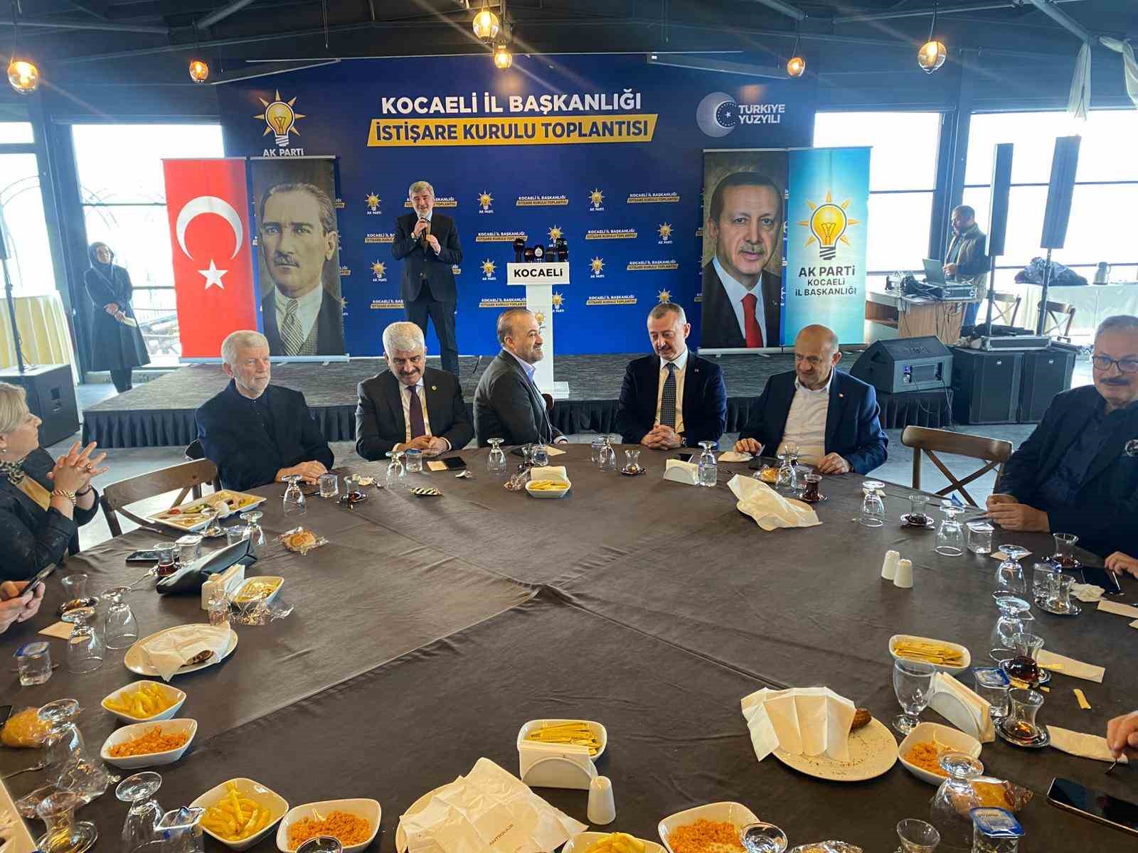 Eski bakan Osman Pepe’den "Yeni Yalta yazılıyor" uyarısı