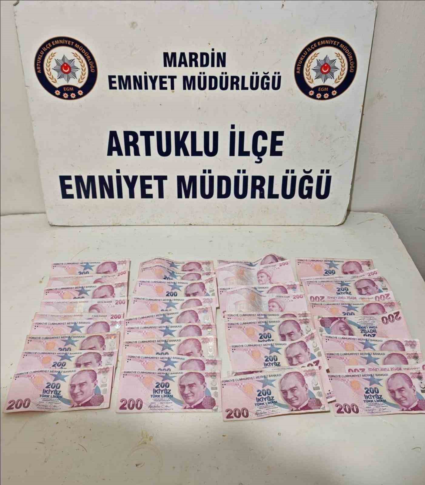 Mardin’de kaybolan banka kartından 7 bin 400 lira çeken 2 şüpheli yakalandı