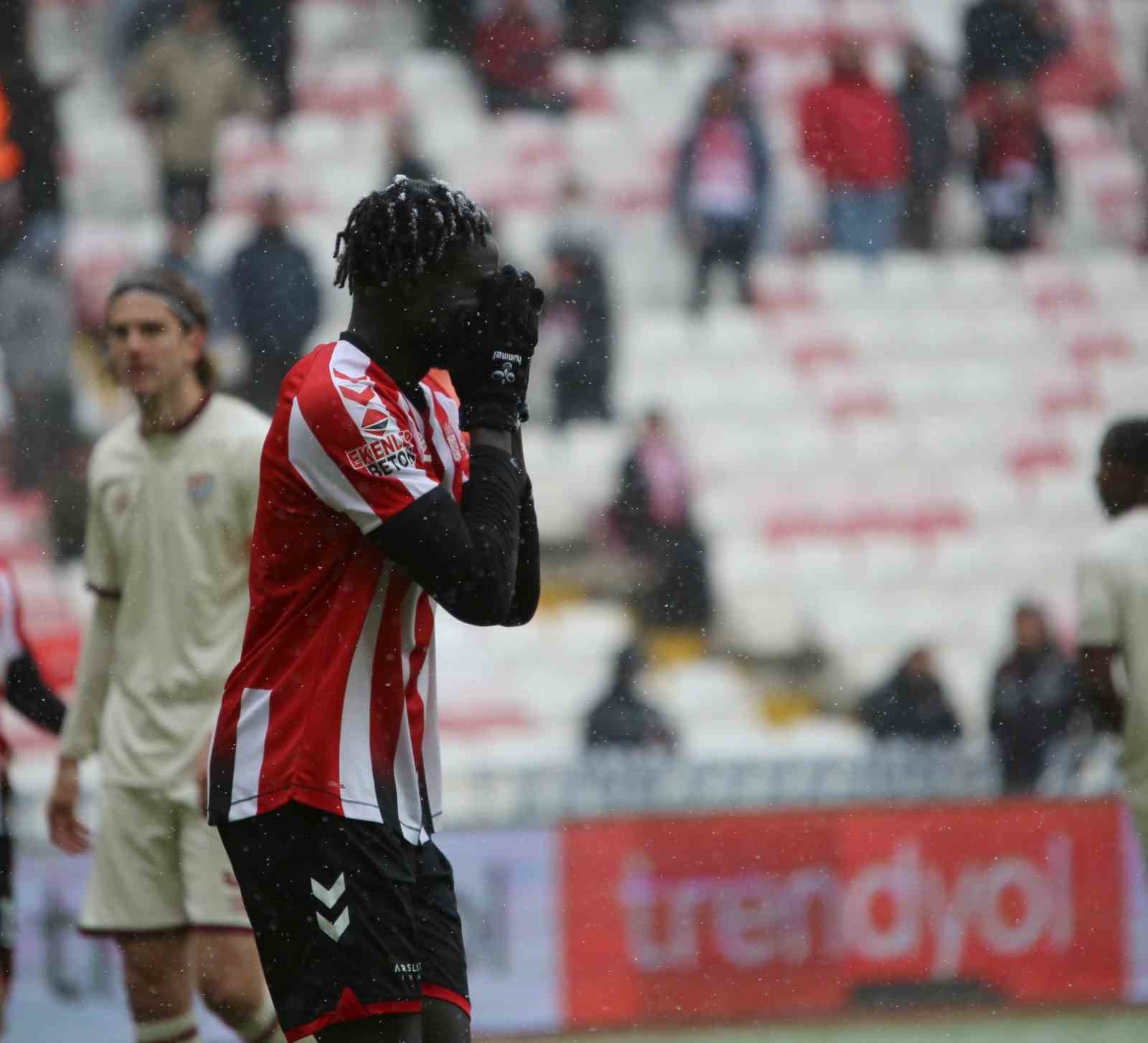 Trendyol 1. Lig: Özbelsan Sivasspor: 2 - Bandırmaspor: 0
