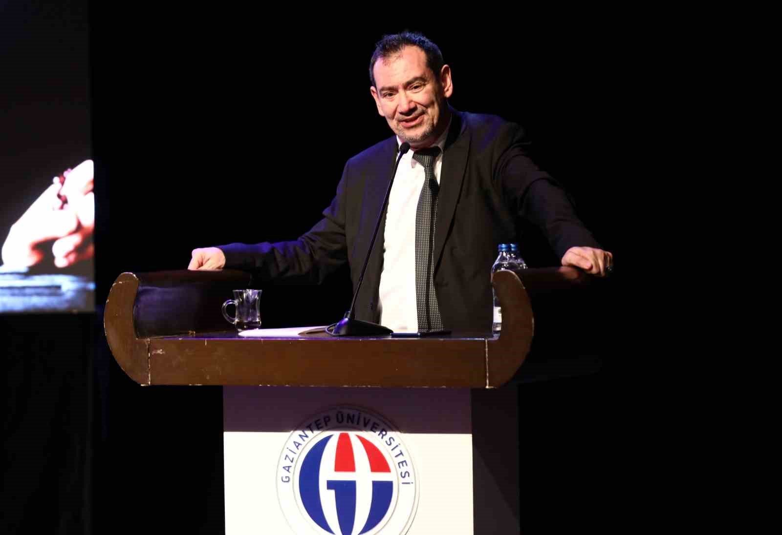 T&uuml;rkiye&rsquo;nin ilk serebral palsili uzay m&uuml;hendisi Karakaş, Konukoğlu&rsquo;nu ziyaret etti
