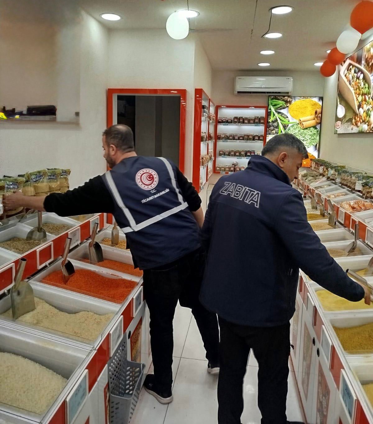 Siirt&rsquo;te yılbaşı &ouml;ncesi fiyat denetimleri artırıldı
