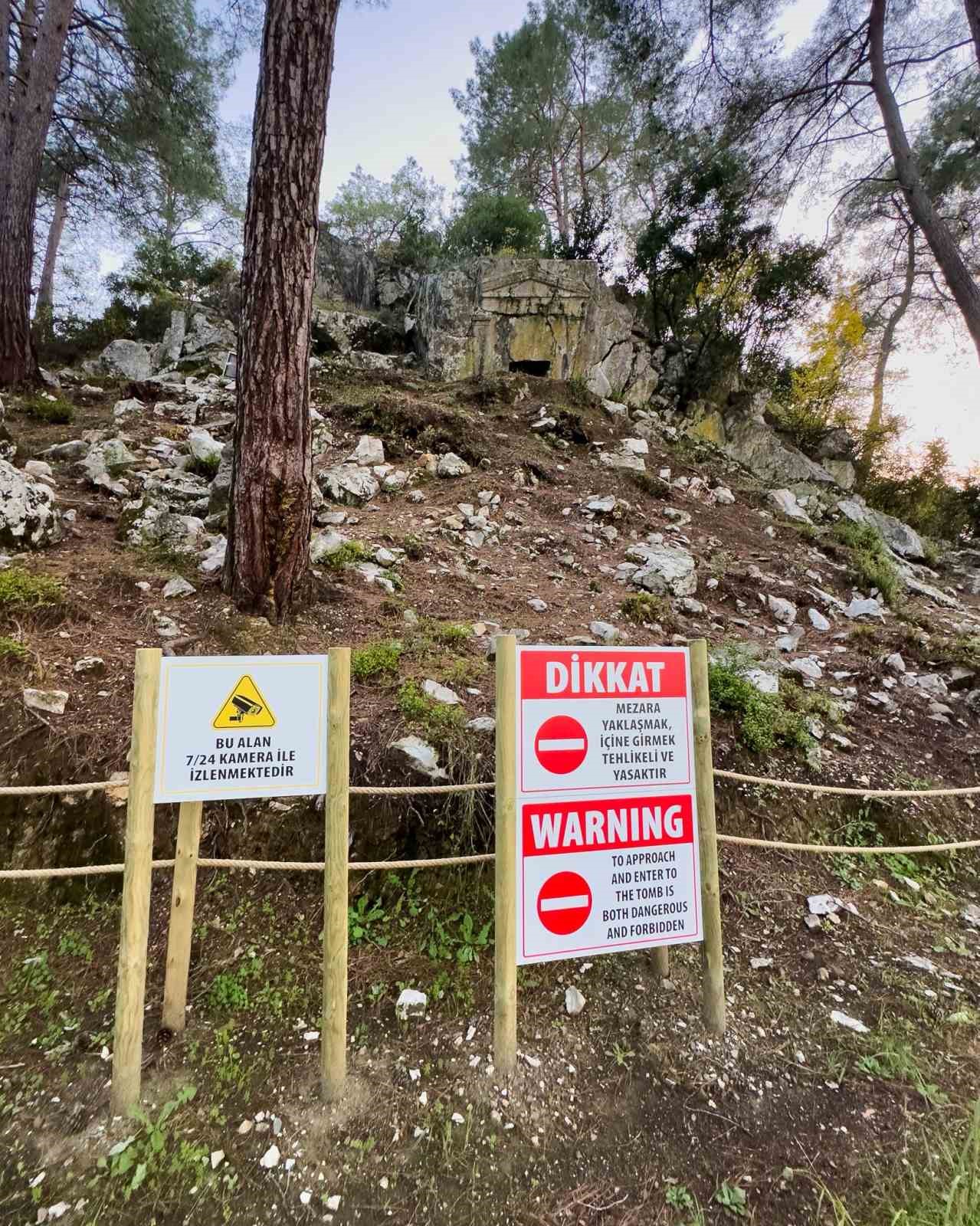 Marmaris Ticaret Odası’ndan 2 bin yıllık kaya mezarlarına kameralı koruma desteği