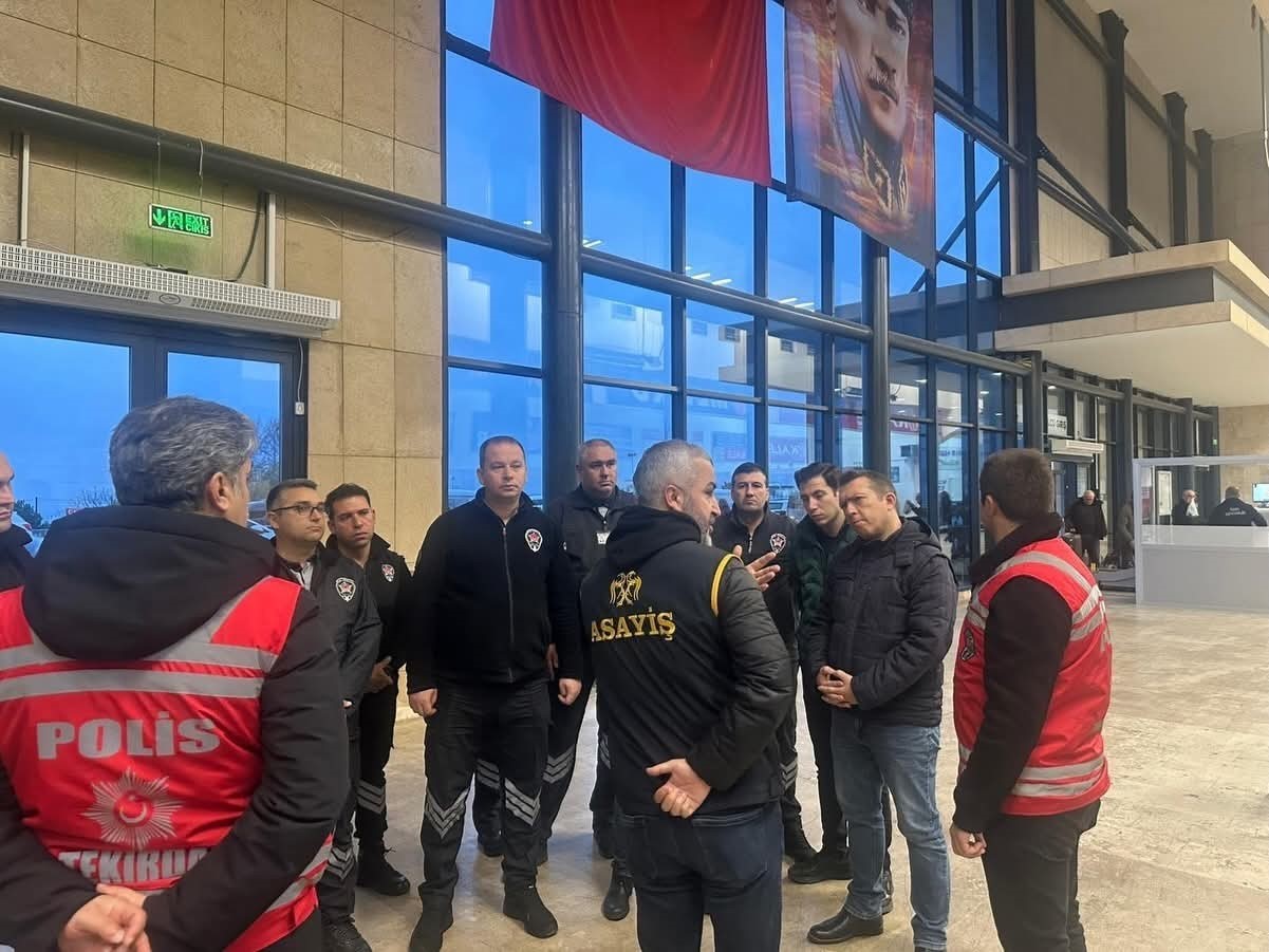 Tekirdağ&rsquo;da yılbaşı &ouml;ncesi g&uuml;venlik tedbirleri artırıldı
