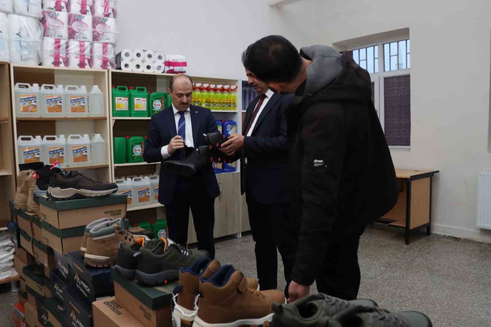 Hayırsever iş insanından &ouml;rnek davranış
