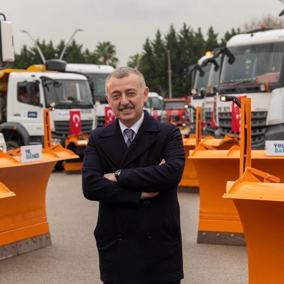 3 haftada 10 tramvay, 68 otobüs ve 42 iş makinesi hizmete alındı