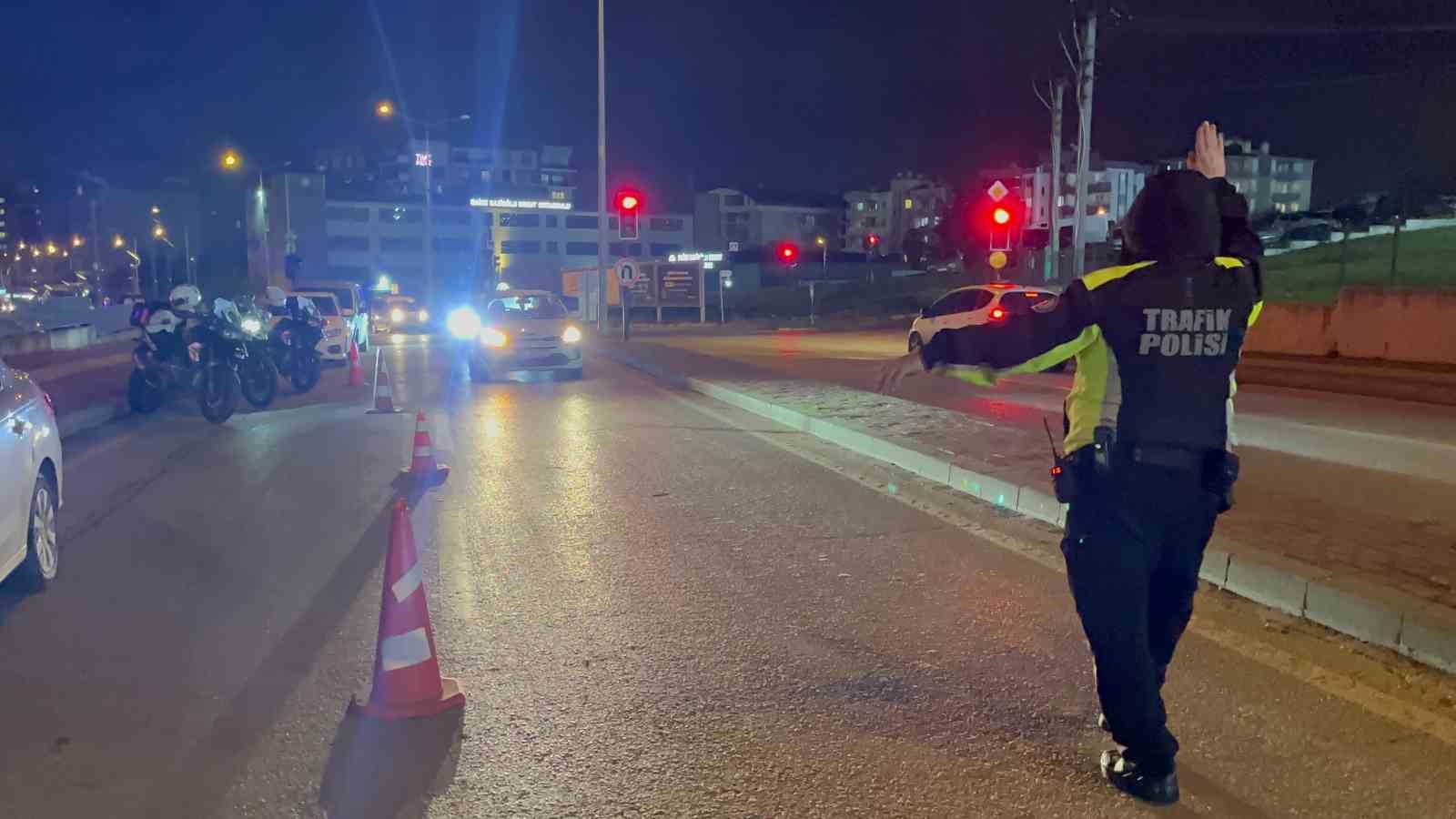Bursa&rsquo;da trafik ve eğlence mekanlarına sıkı denetim
