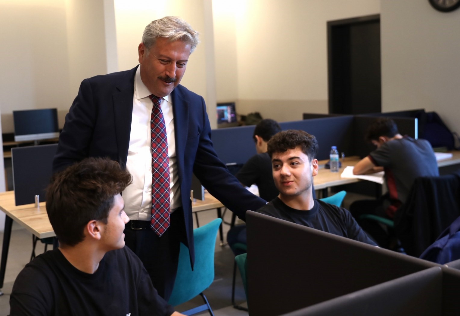 Melikgazi&rsquo;nin geleceğe ışık tutan yatırımı: Akıl K&uuml;p&uuml; K&uuml;t&uuml;phaneleri
