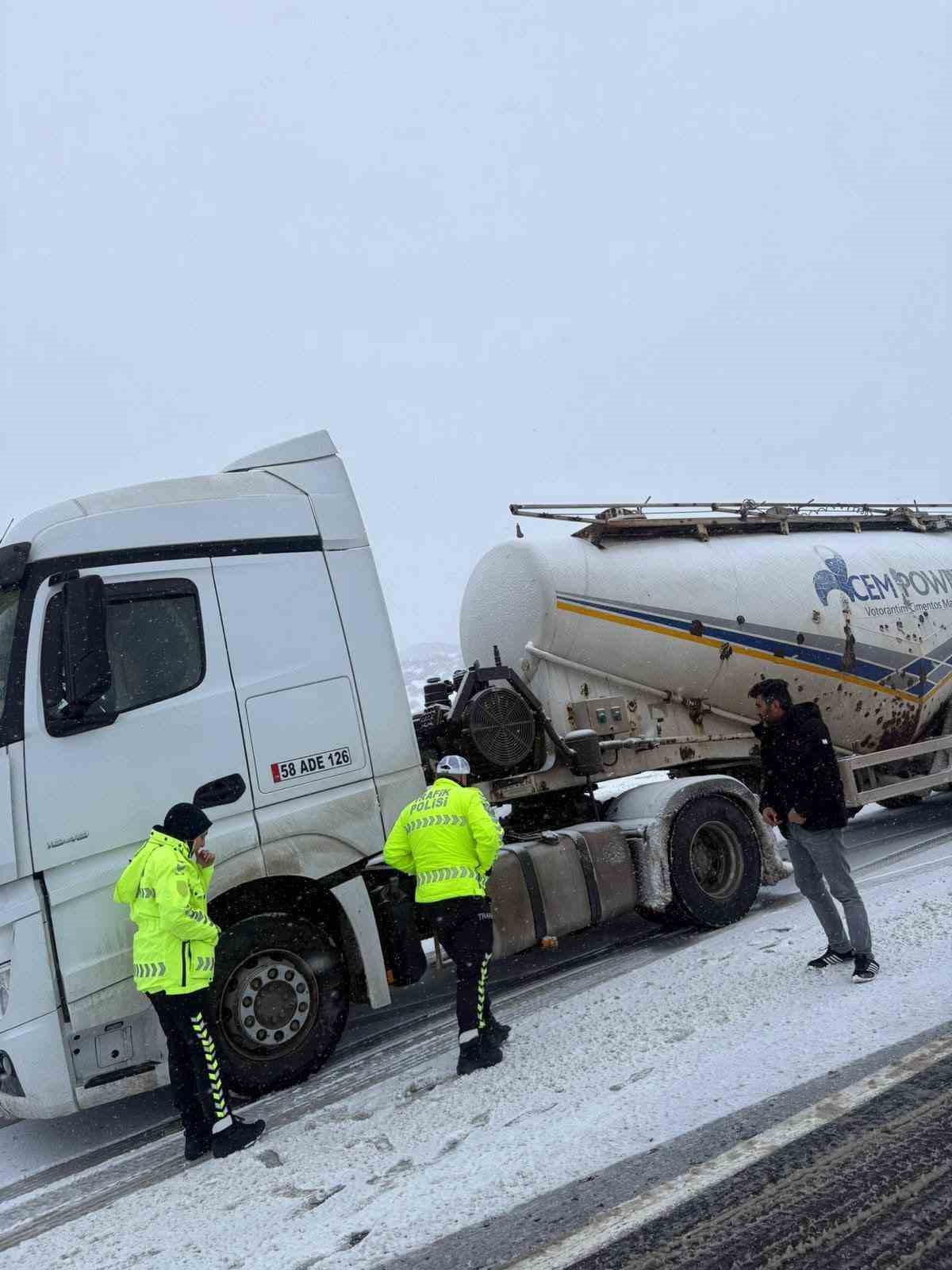 Yozgat&rsquo;ta karle m&uuml;cadele &ccedil;alışmaları s&uuml;r&uuml;yor
