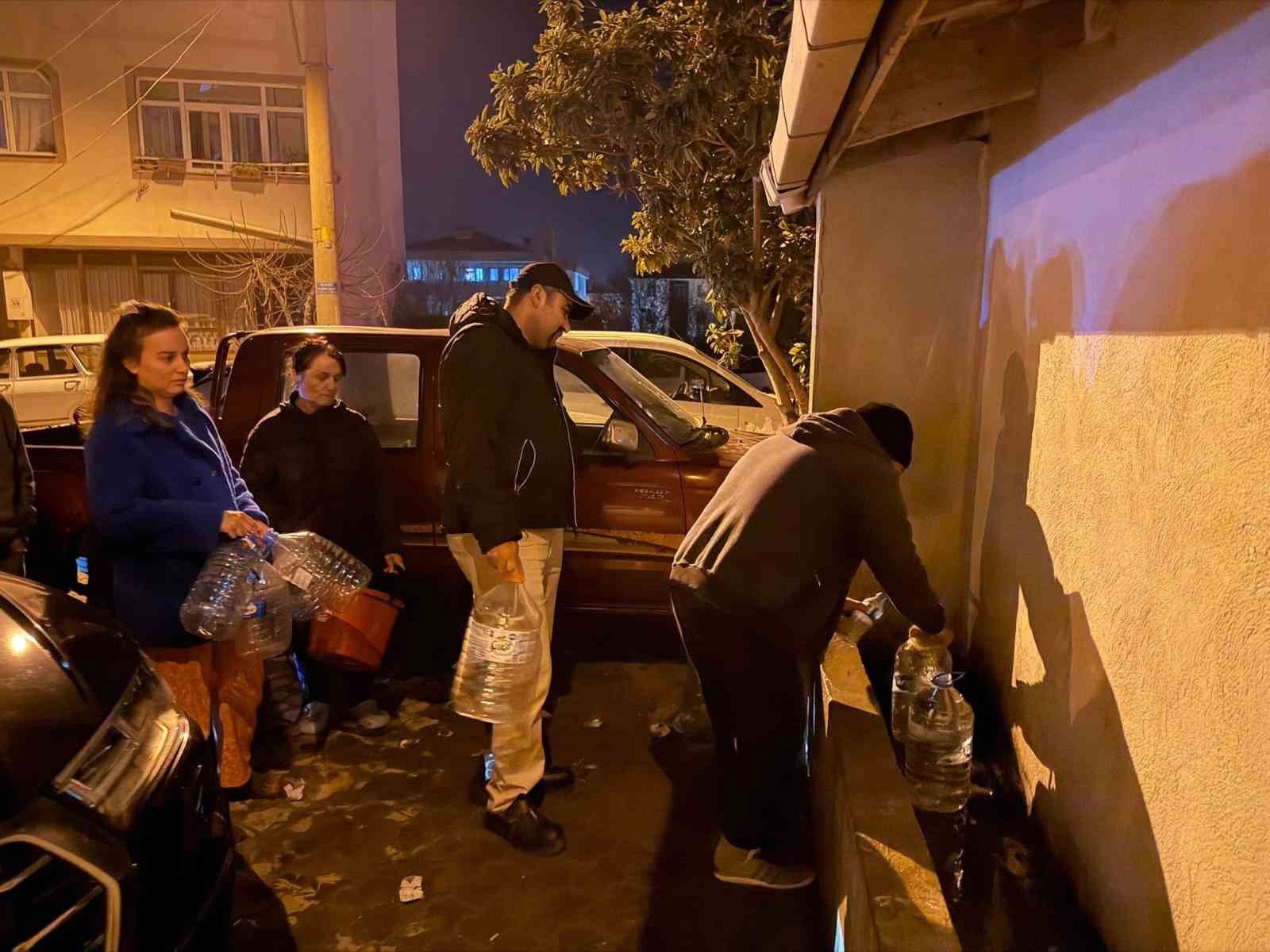 Keşan&rsquo;da susuz hafta sonu: Vatandaş kaynak &ccedil;eşmelerine akın etti
