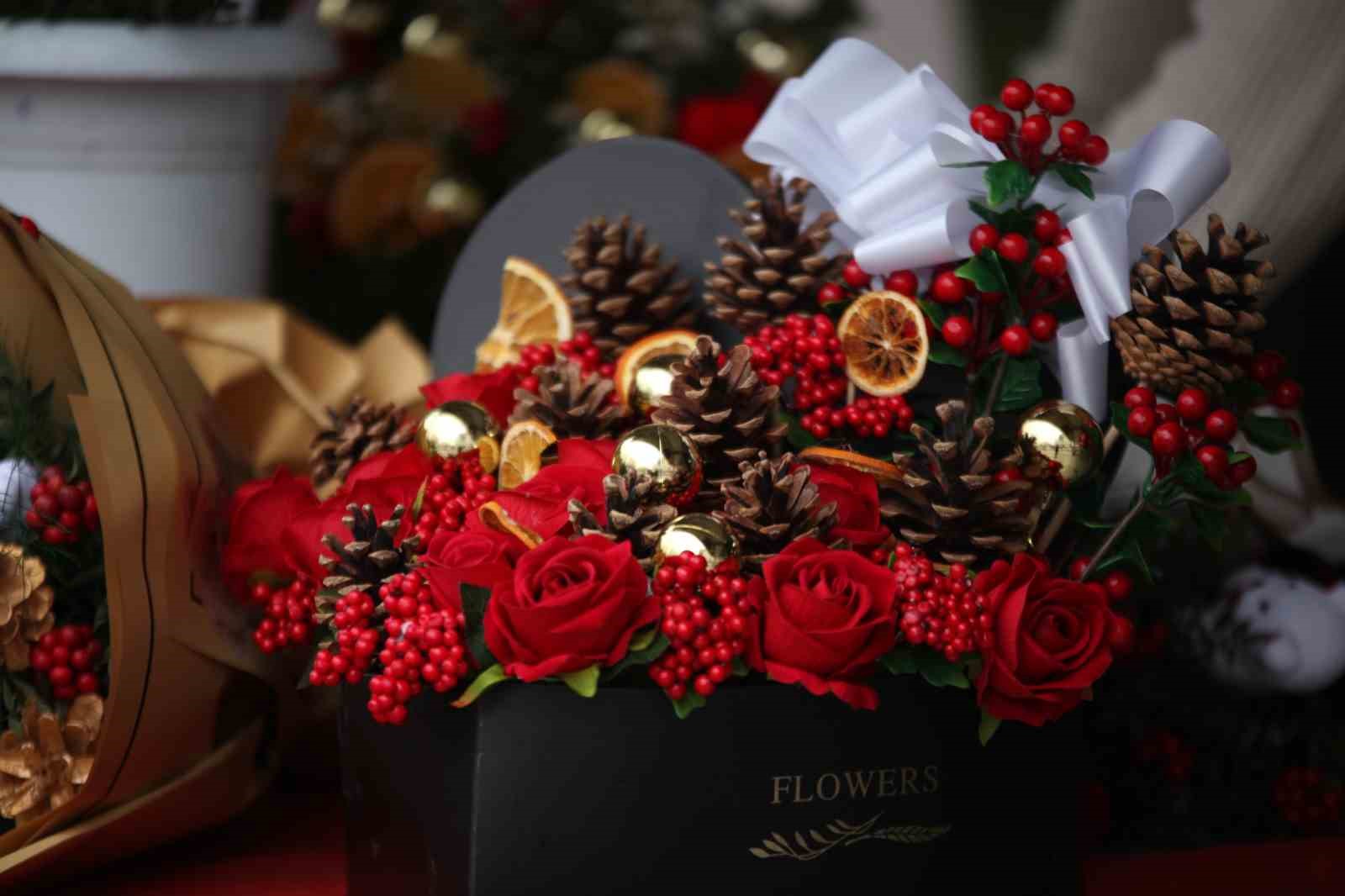 Konya&rsquo;da kokina &ccedil;i&ccedil;eği yılbaşı &ouml;ncesi ilgi g&ouml;r&uuml;yor
