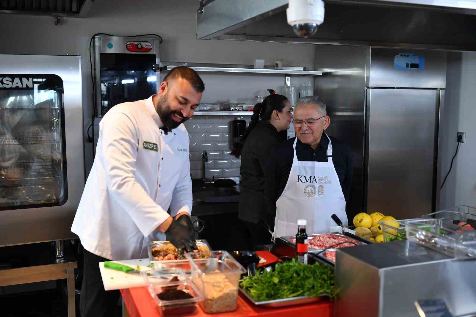 Kayseri Mutfak Akademisi&rsquo;nin şef ve aş&ccedil;ı eğitimleri başlayacak
