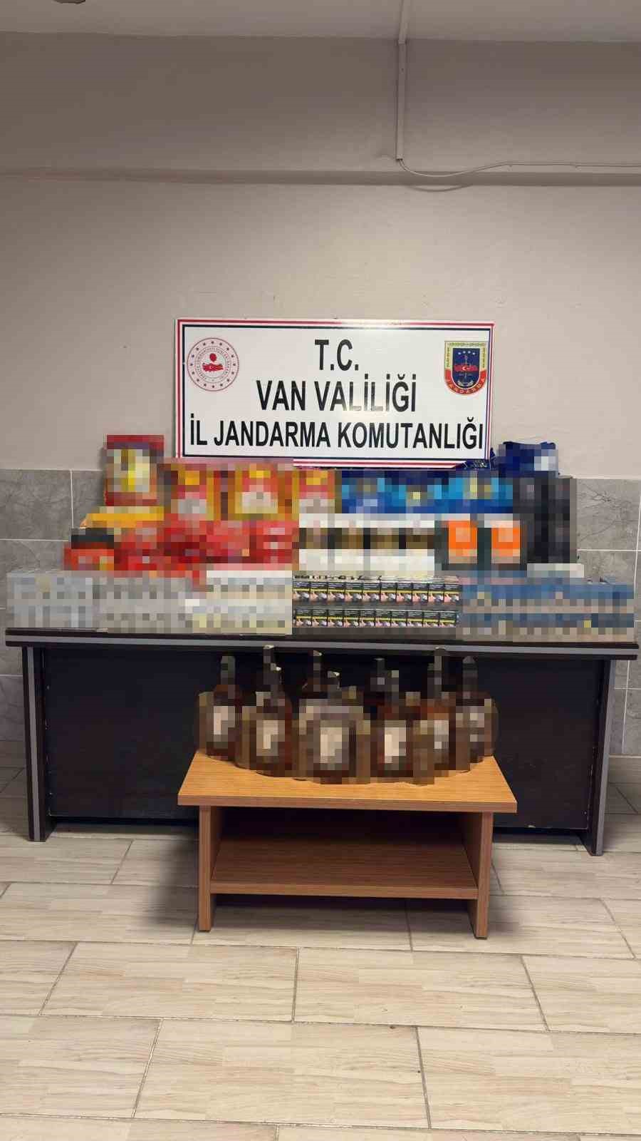 Van’da kaçak sigara, alkol ve gıda ürünü ele geçirildi