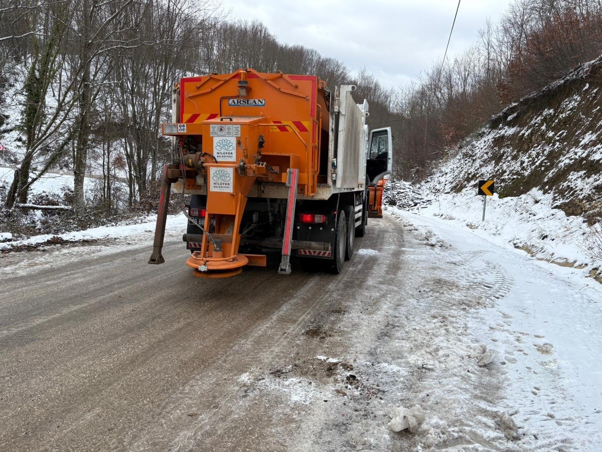 Nil&uuml;fer&rsquo;de kar mesaisi
