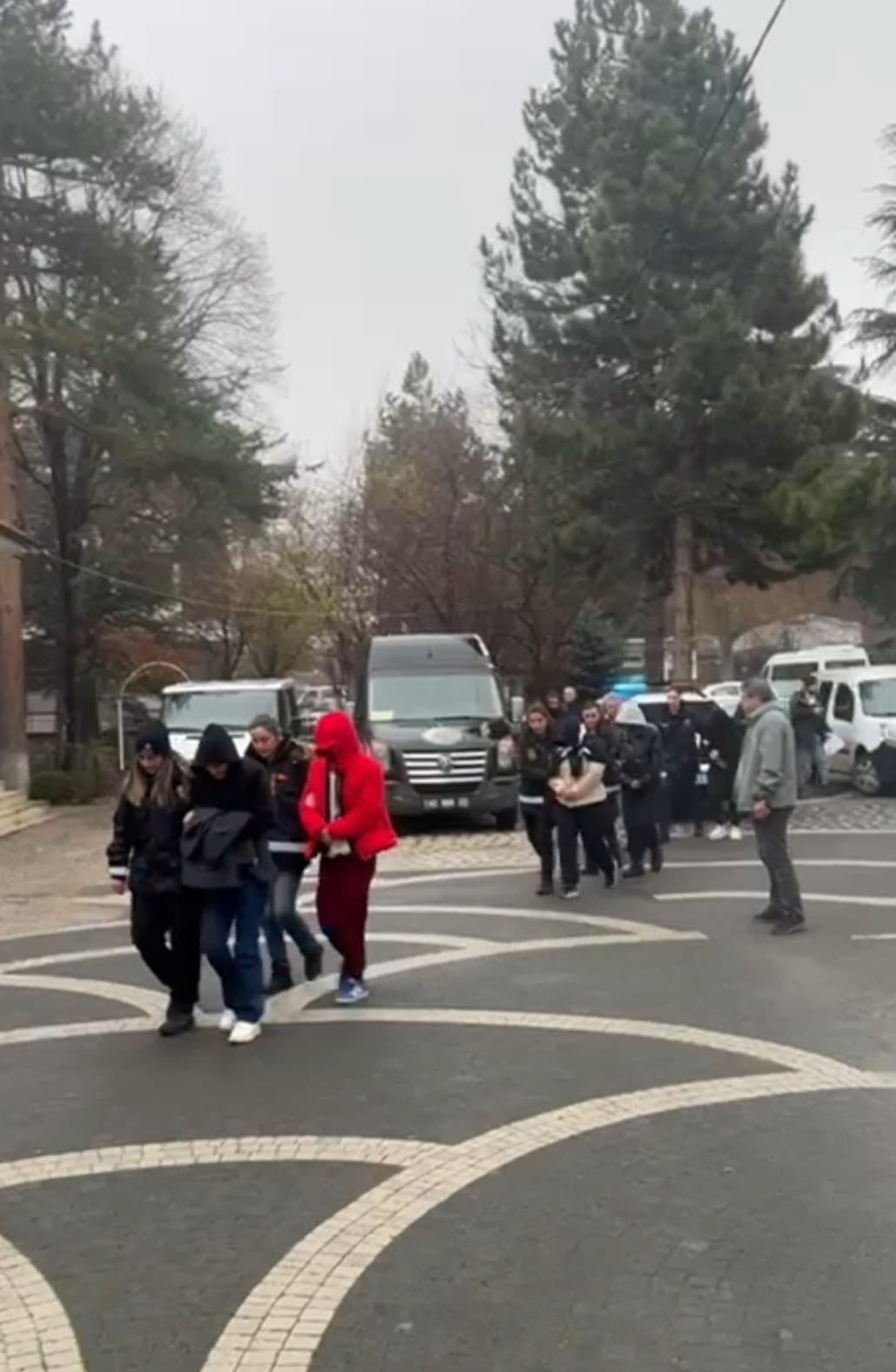 Akşehir&rsquo;de polisten fuhuş operasyonu: 6 tutuklama
