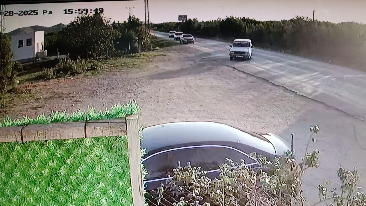 Kozan-Kadirli yolunda hatalı sollama kazaya neden oldu: 2 ağır yaralı
