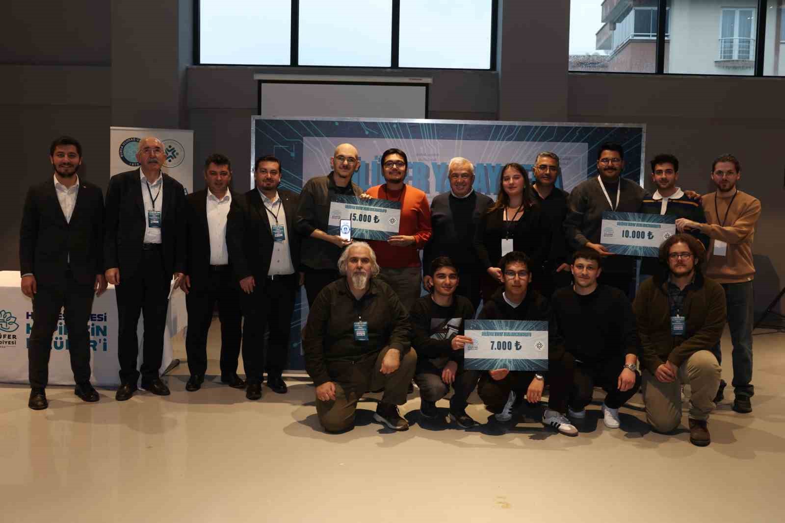 Gen&ccedil; yazılımcılardan Nil&uuml;fer&rsquo;e dijital &ccedil;&ouml;z&uuml;mler
