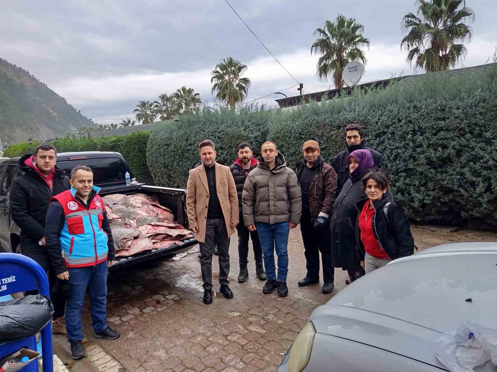 Yasa dışı avlanan kalkanlar, ihtiya&ccedil; sahiplerine &uuml;cretsiz dağıtıldı
