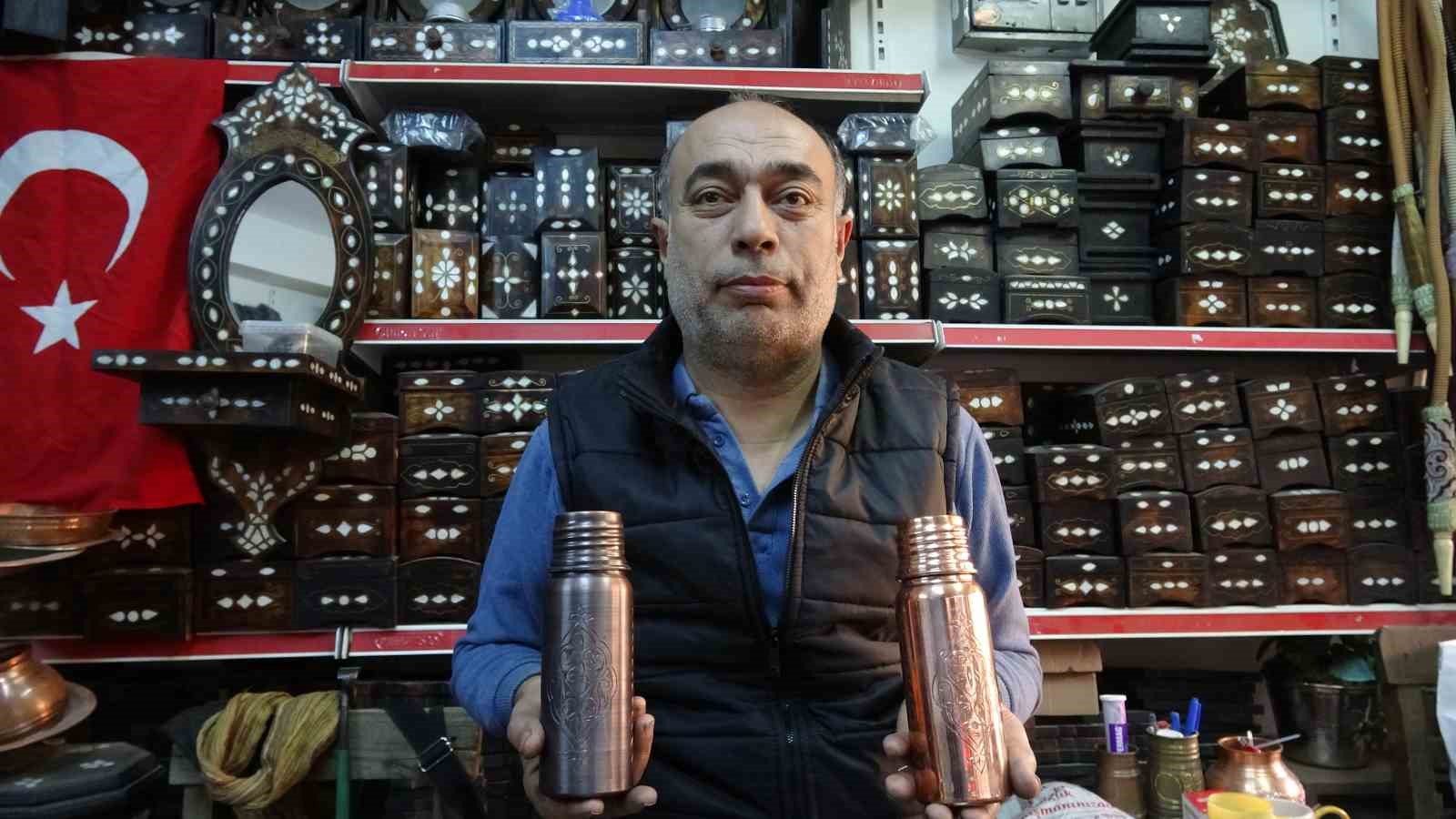 Yeni model bakır su mataraları büyük rağbet görüyor