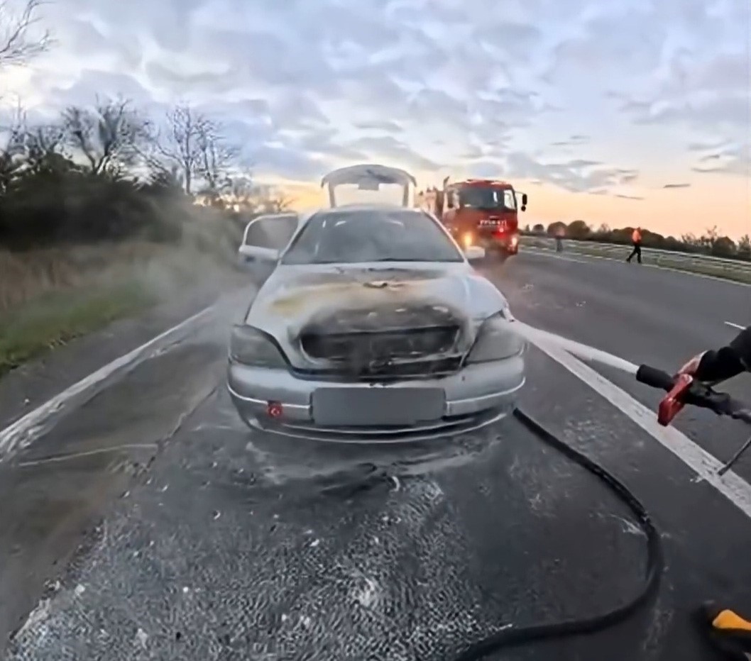 Tekirdağ-Kırklareli sınırında araç yangını: Ekipler zamanla yarıştı