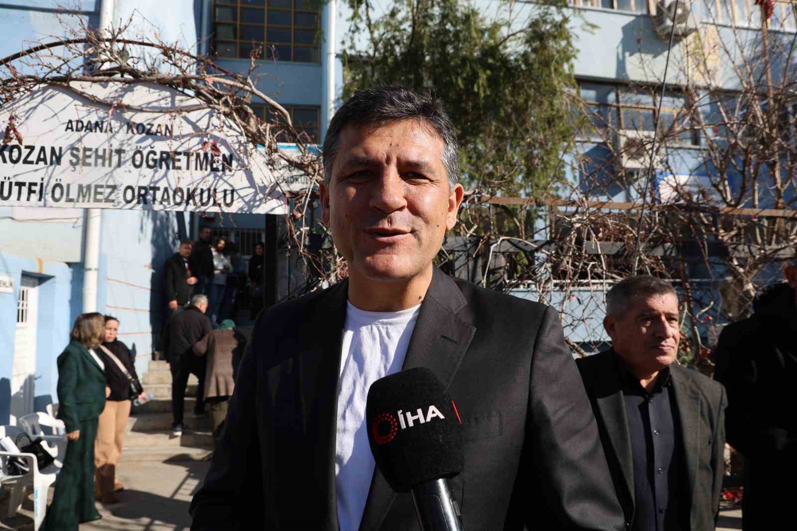 Adana’da bir mahallede seçim heyecanı