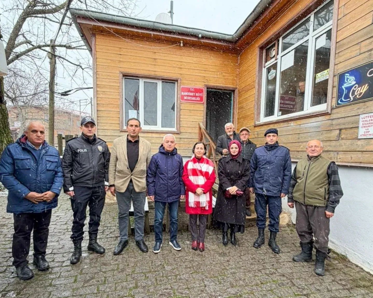 Kırklareli Valisi Turan, Hamdibey k&ouml;y&uuml; sakinleriyle bir araya geldi

