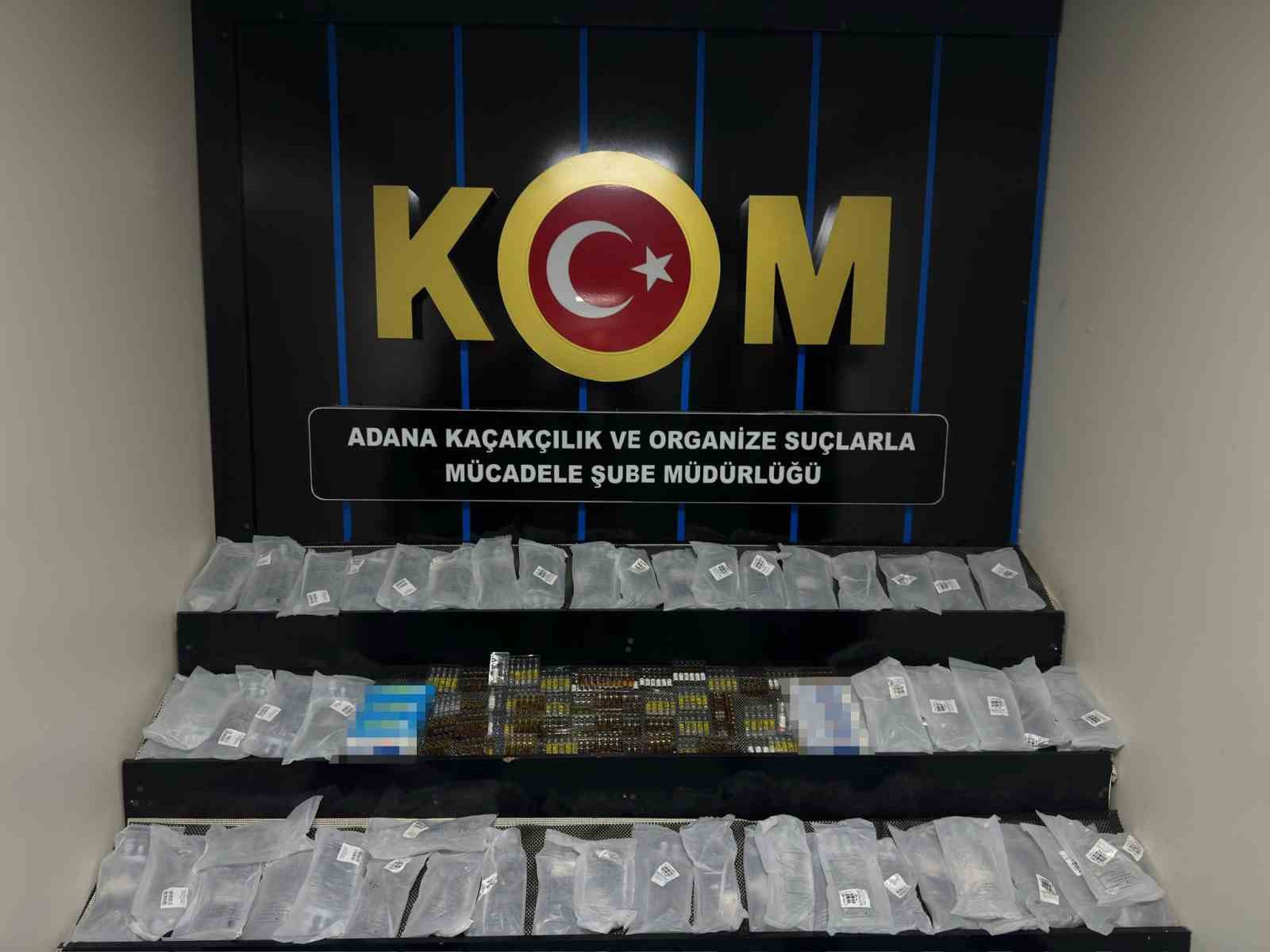 Merdiven altı muayenelerden 4 bin 655 ka&ccedil;ak ila&ccedil; ele ge&ccedil;irildi
