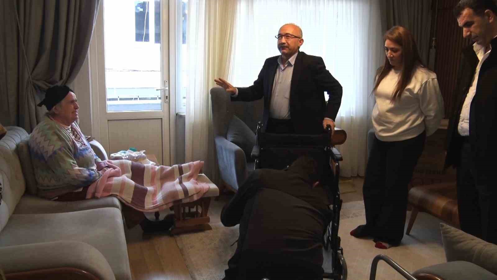 Karlı havada yürekleri ısıtan yardım