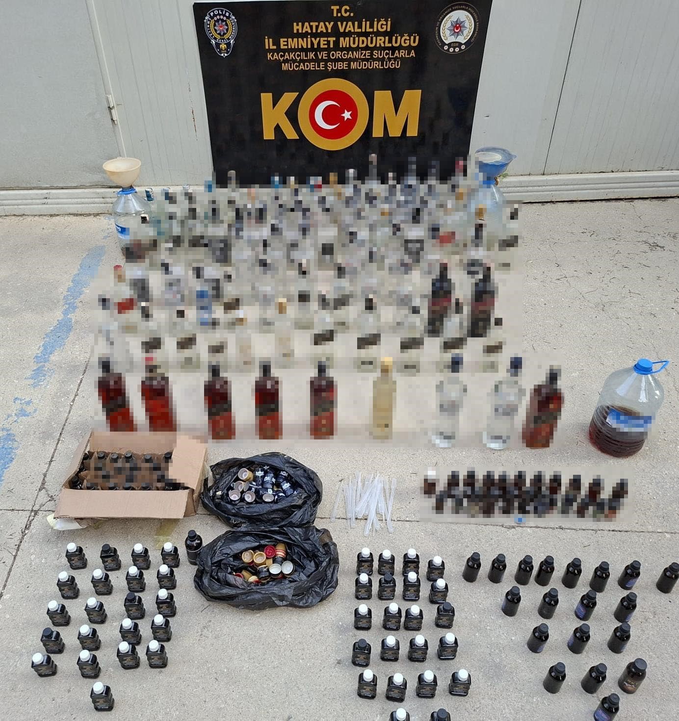 Hatay&rsquo;da yılbaşı &ouml;ncesi 1020 litre el yapımı alkol ele ge&ccedil;irildi
