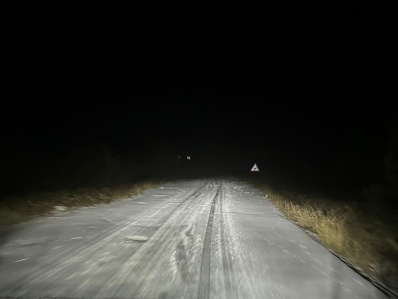 İzmir&rsquo;e mevsimin ilk karı d&uuml;şt&uuml;
