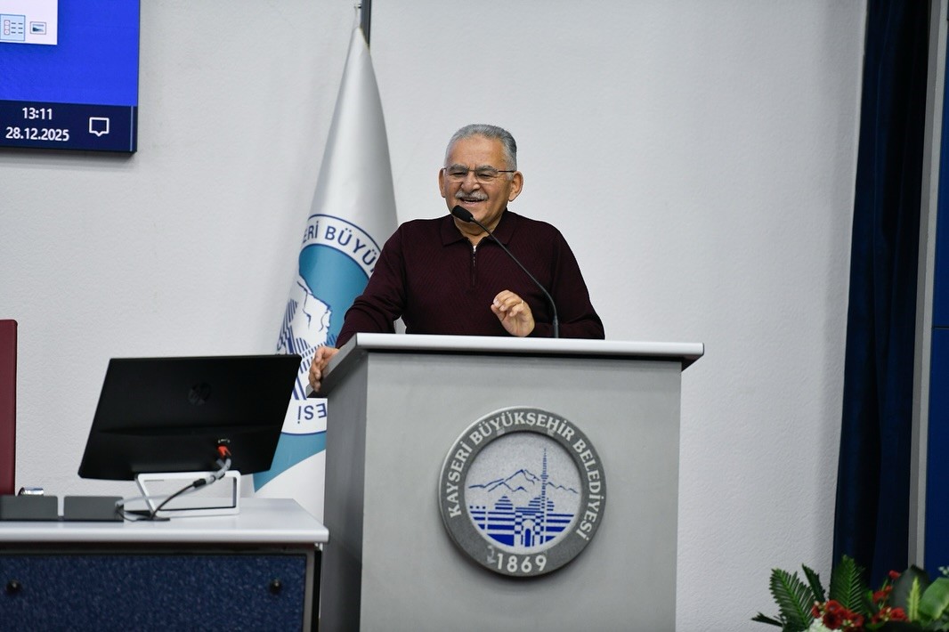 Başkan B&uuml;y&uuml;kkılı&ccedil;&rsquo;tan &lsquo;2025 Yılı Değerlendirme ve 2026 Yılı Yol Haritası Zirvesi&rsquo;
