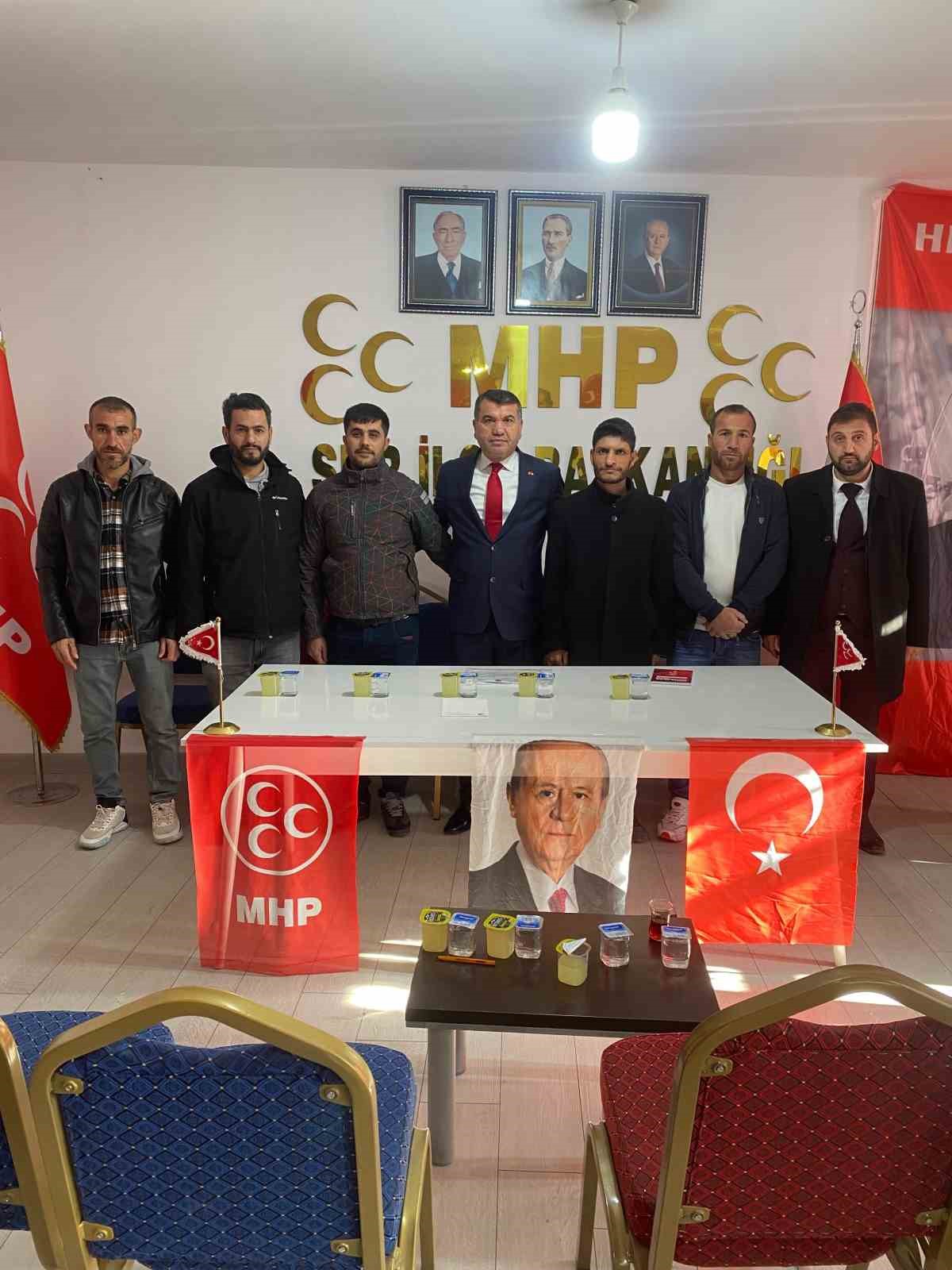 Diyarbakır&rsquo;da MHP&rsquo;ye katılımlar devam ediyor
