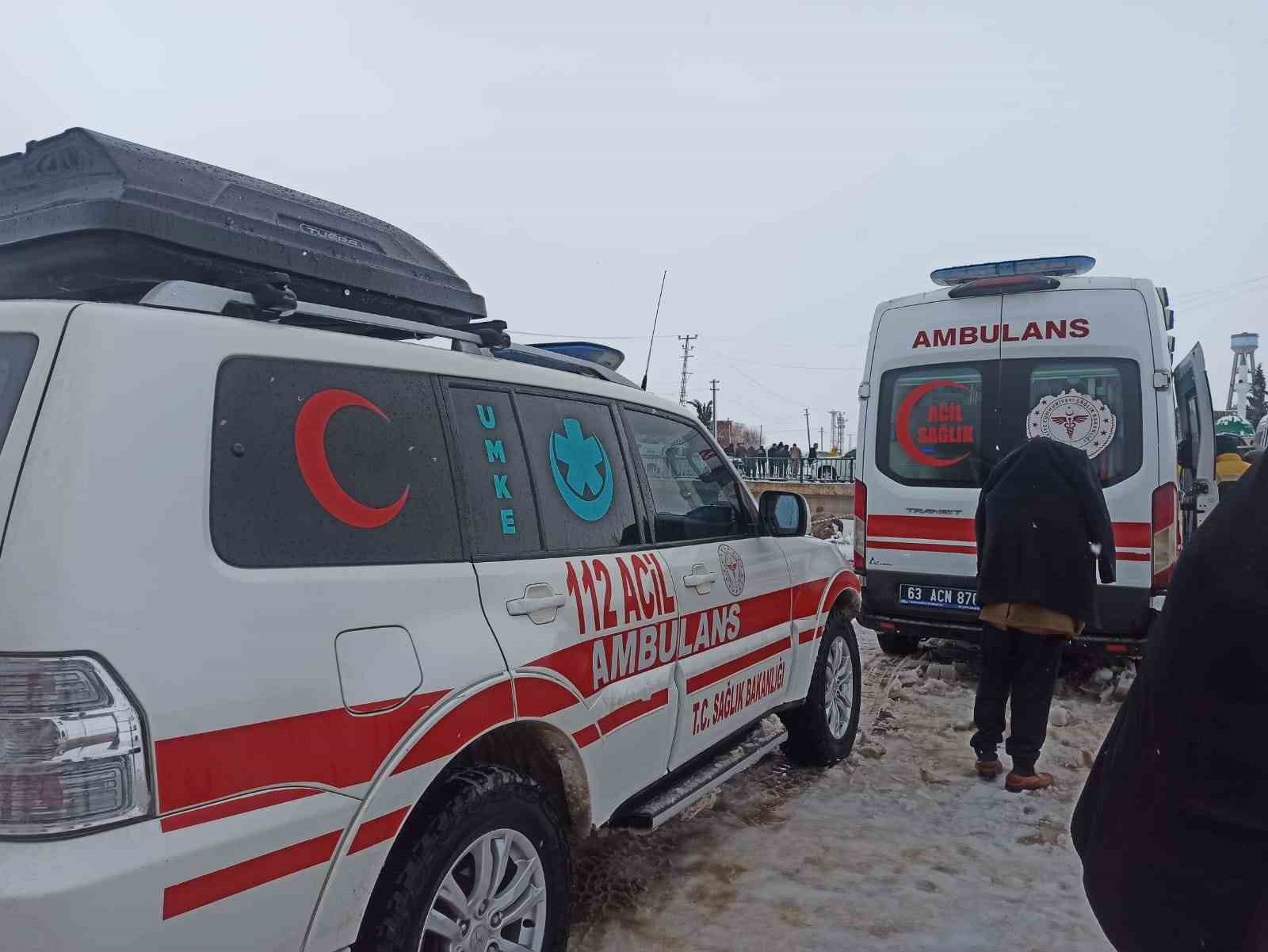 Şanlıurfa’da okul yolunda facia: Otomobil sulama kanalına devrildi, 4 kişi kayboldu
