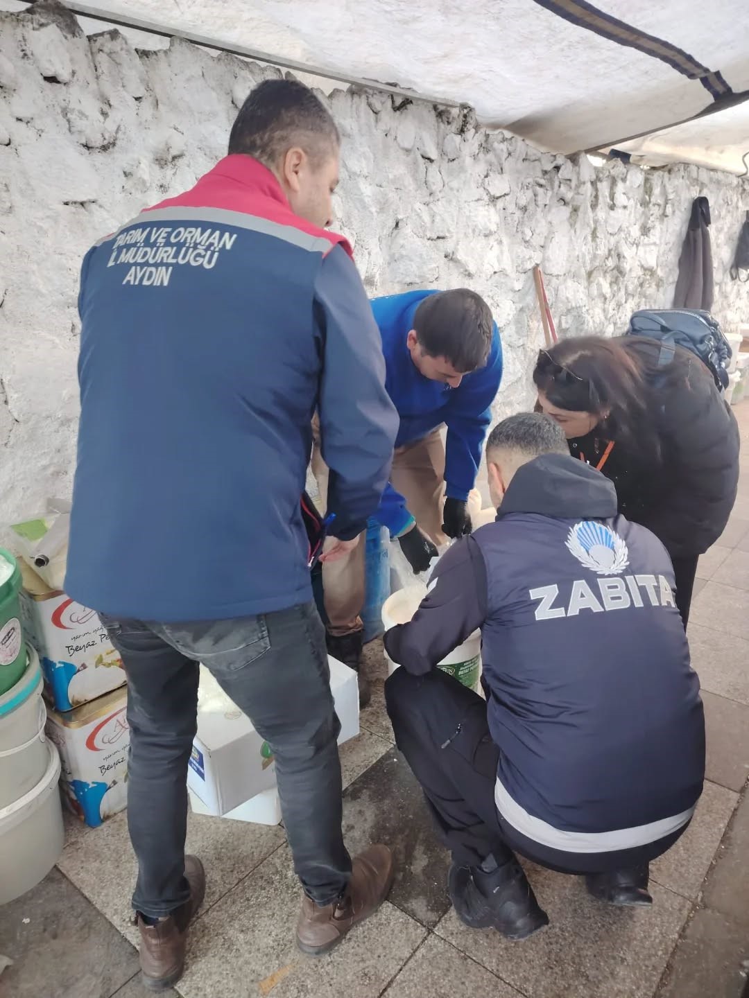 Germencik&rsquo;te semt pazarında gıda denetimi
